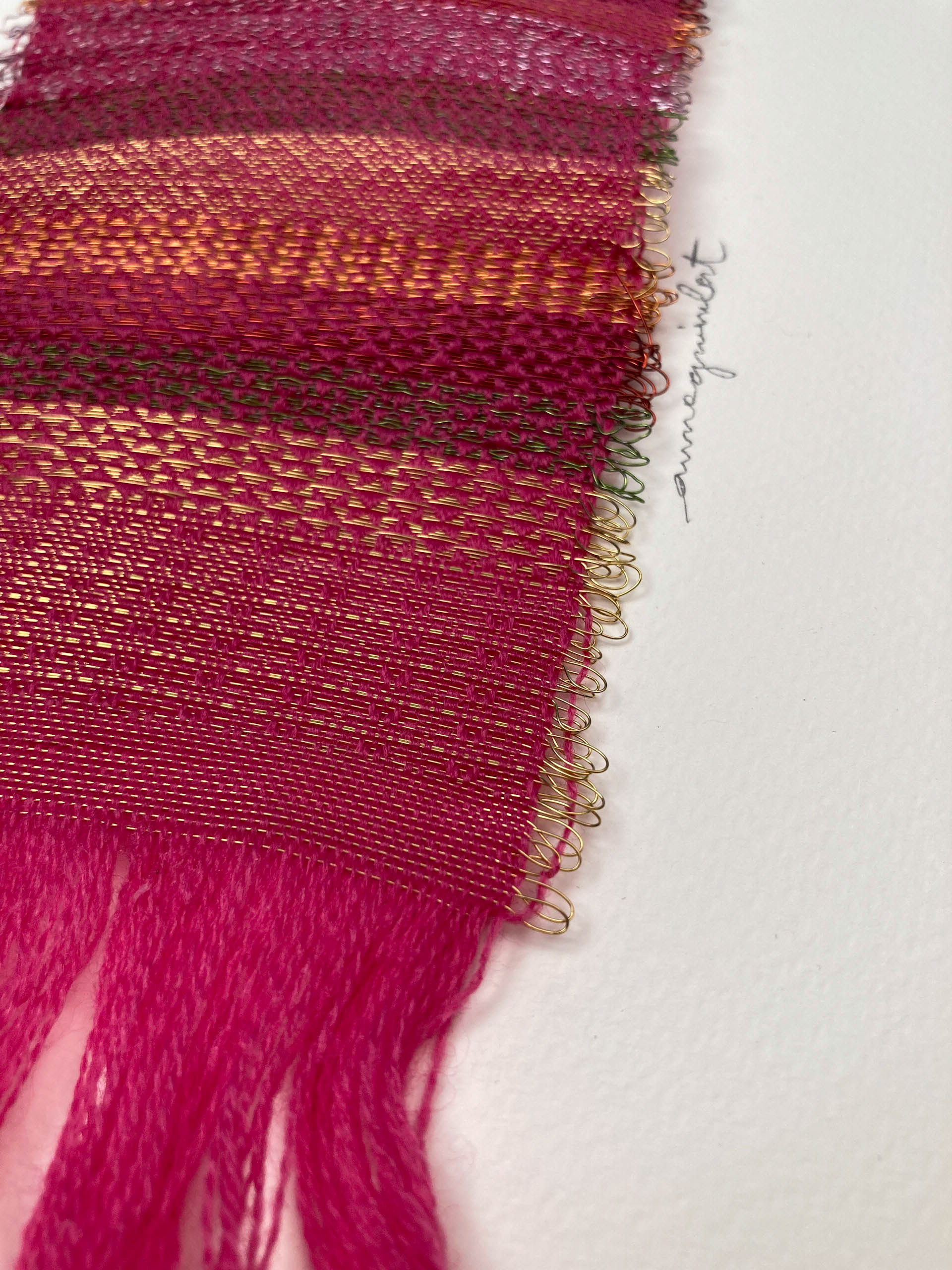 Fuschia camai egon 17. 50 W x 70 H x 4 D cm weaving