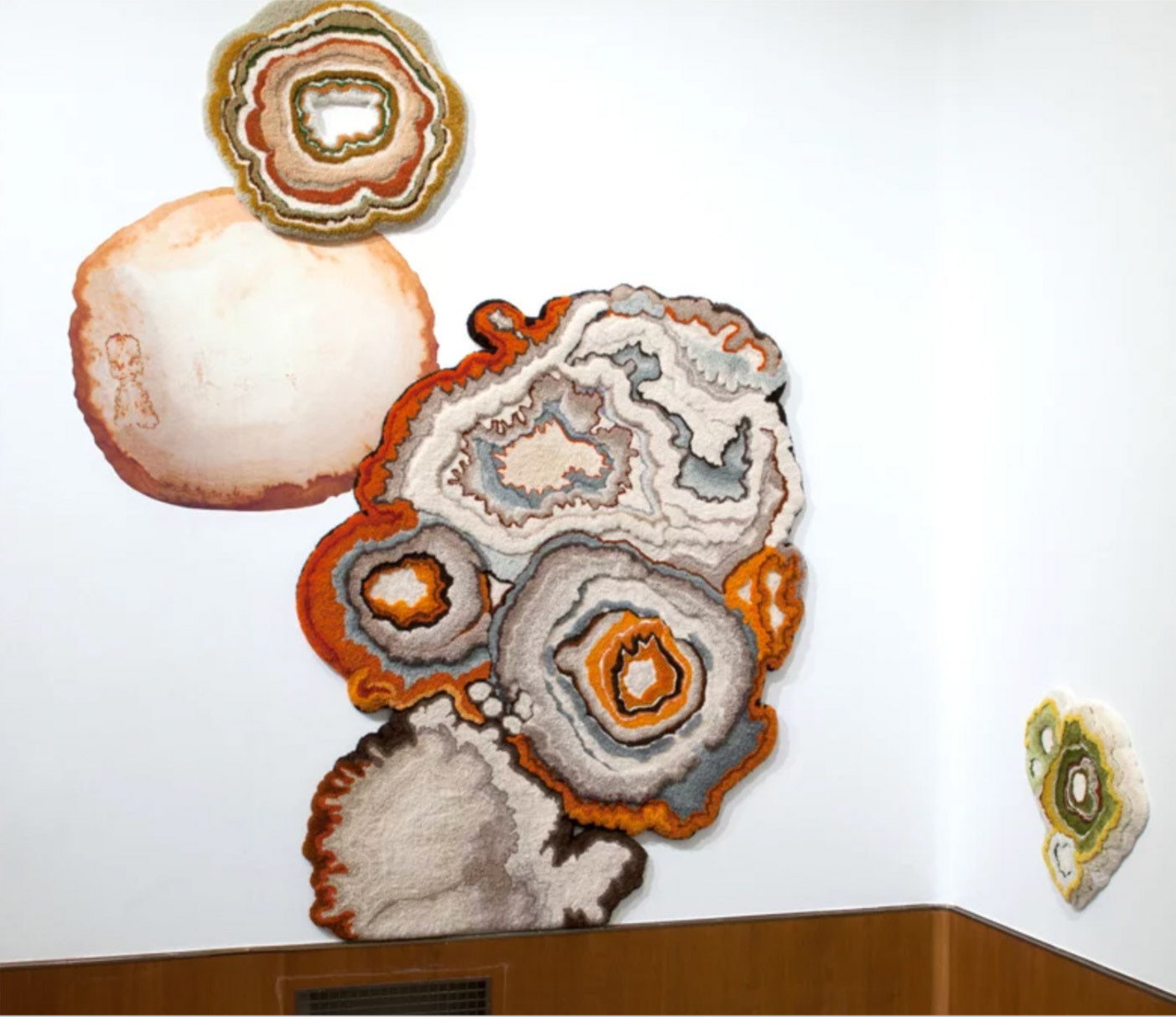Mold Stains- Lizan Freijsen
