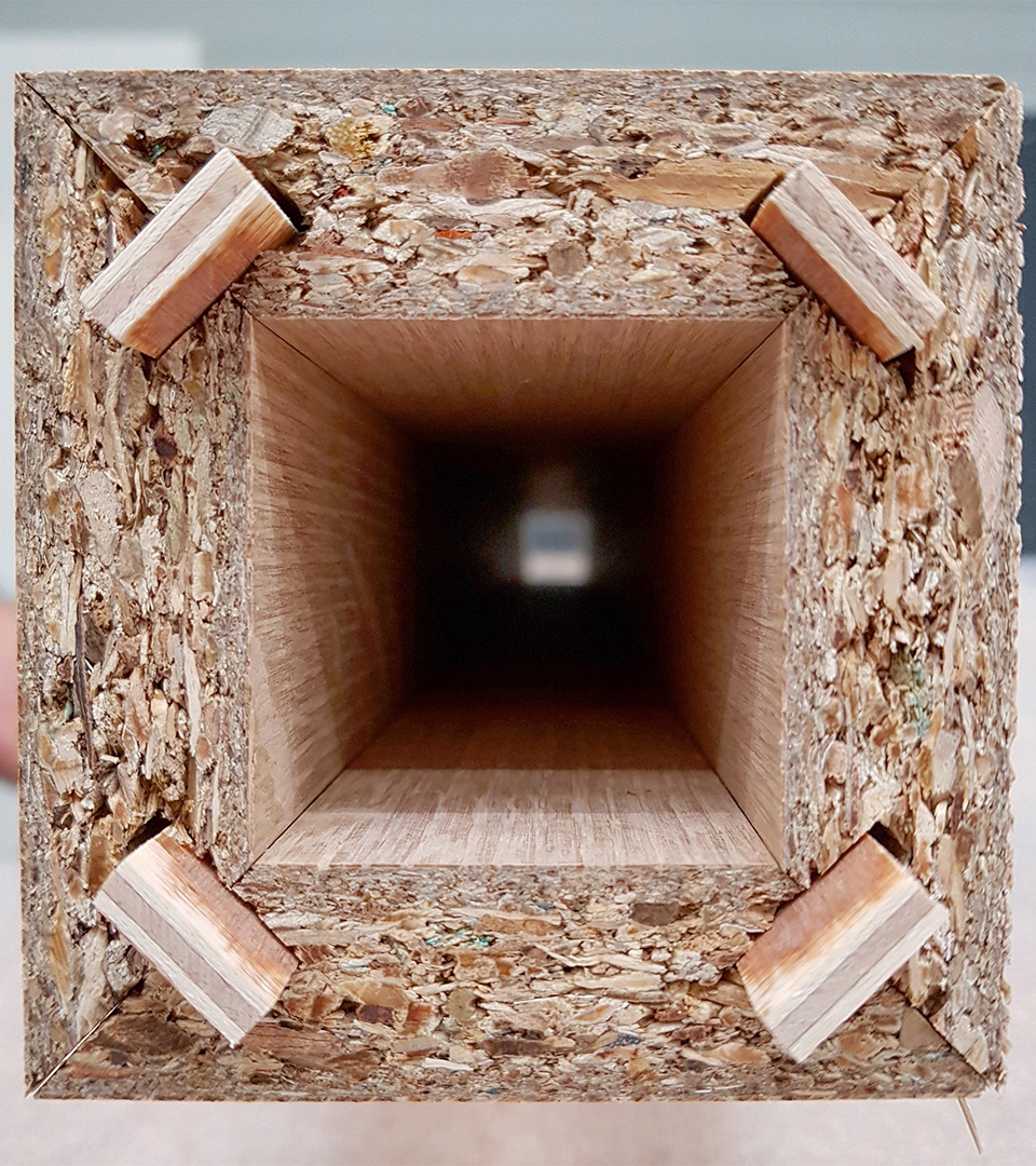 On utiliser beaucoup le V-Grooving, savoir gérer des coupes à 45°