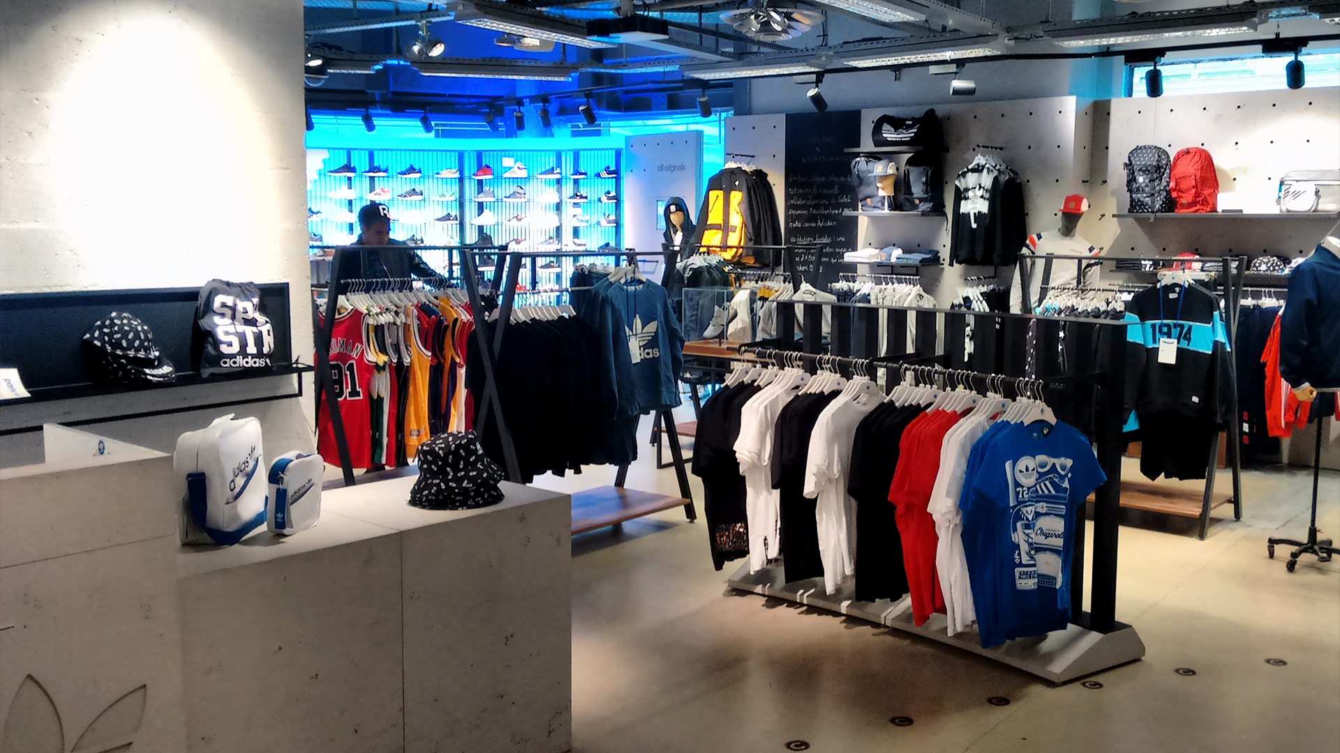 Corner Adidas au Citadium Havre Caumartin