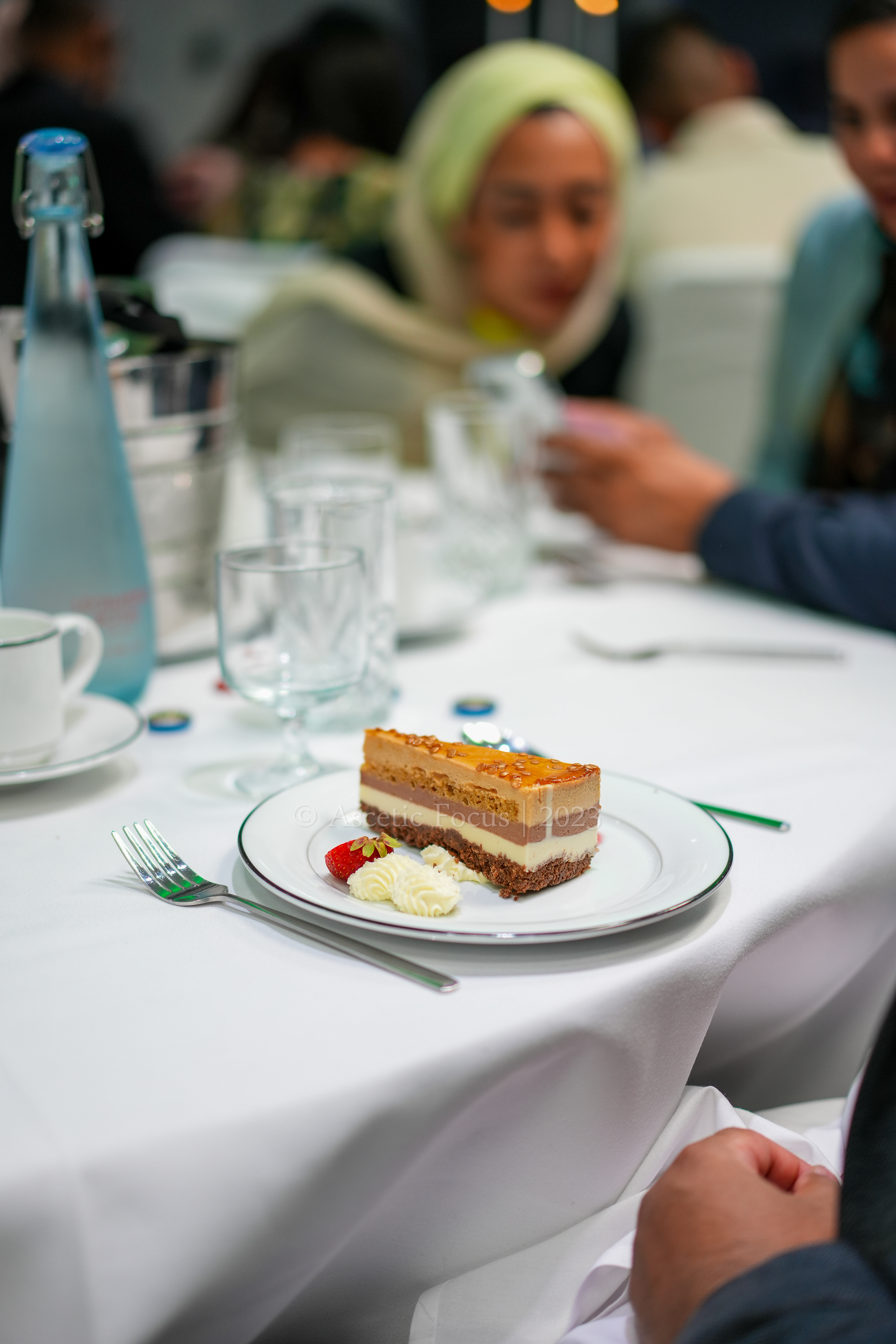 Dessert is served at the SMBF Dinner