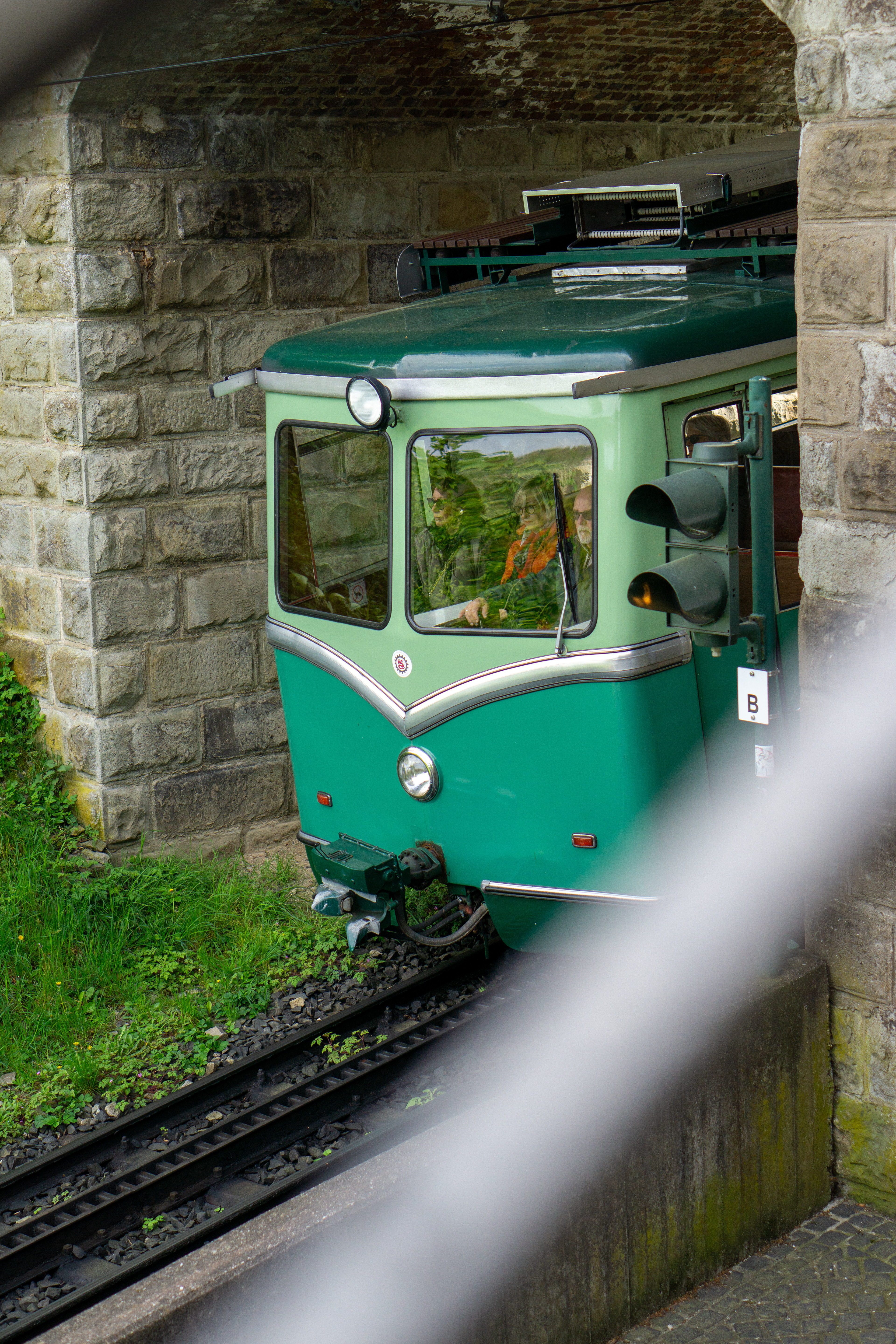 ƒ/3.2 • 1/1000s • 50mm • ISO 400