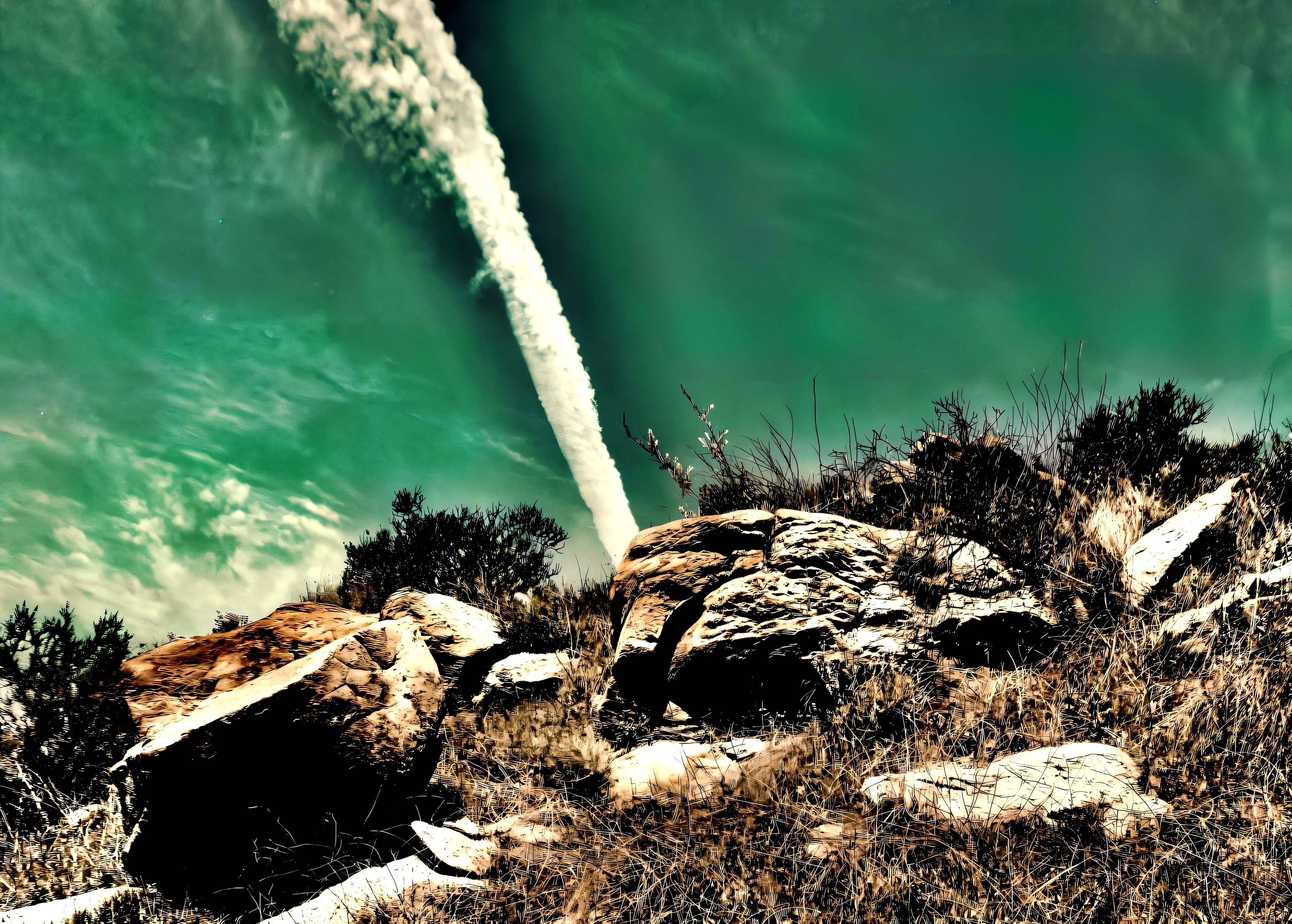 'False Geyser (green)'