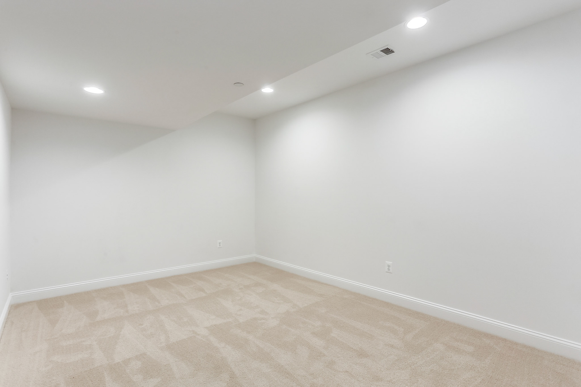 The Square Woods is a Luxury Custom Home Community located in Woodbine, MD. New construction homes built by Maryland Home Builder JMB Homes.