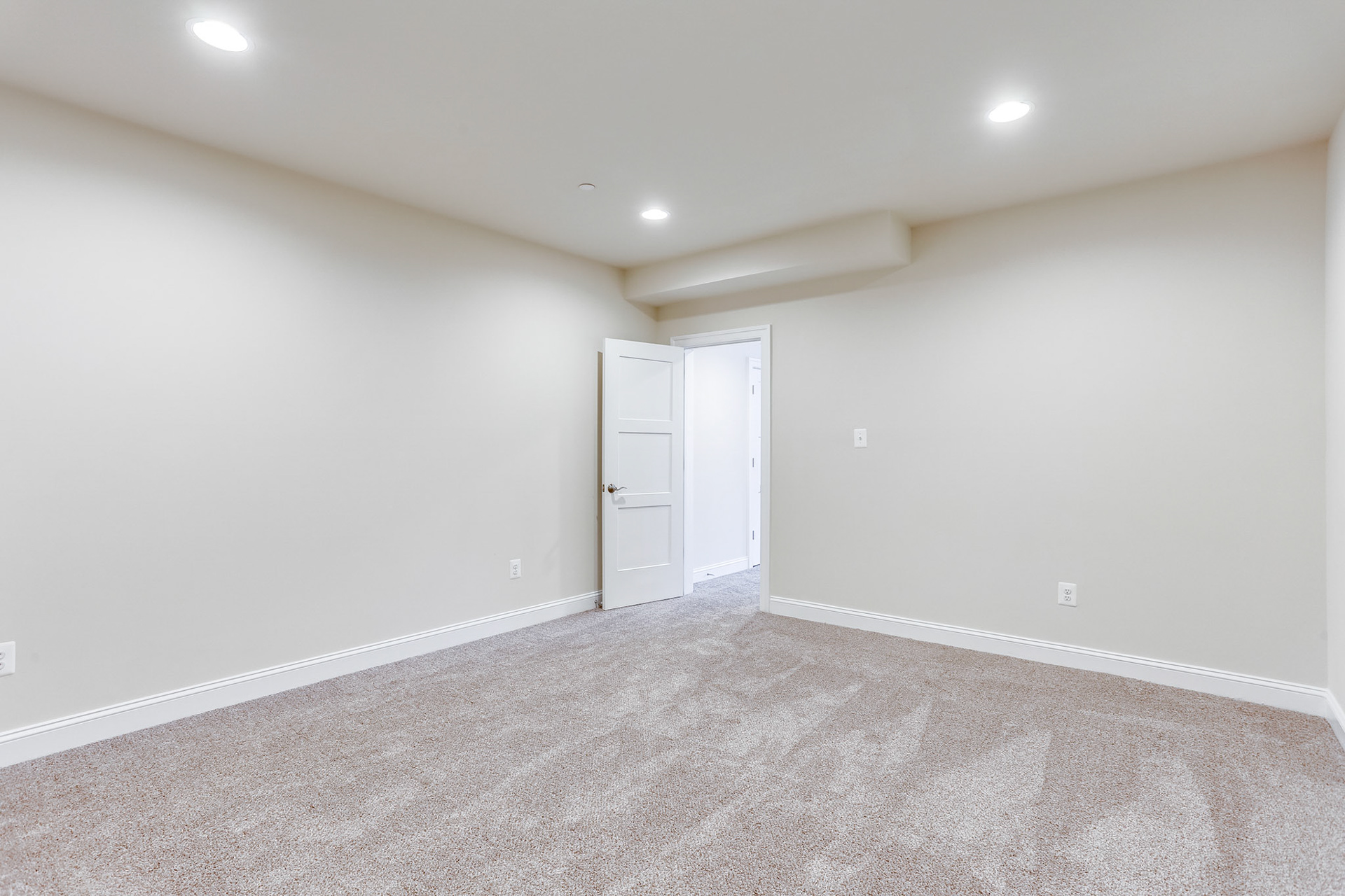 New home sites in premium communities. More than 25 years of Maryland home building experience. Quality, unique custom homes. Schedule a tour at a home model near you today. 