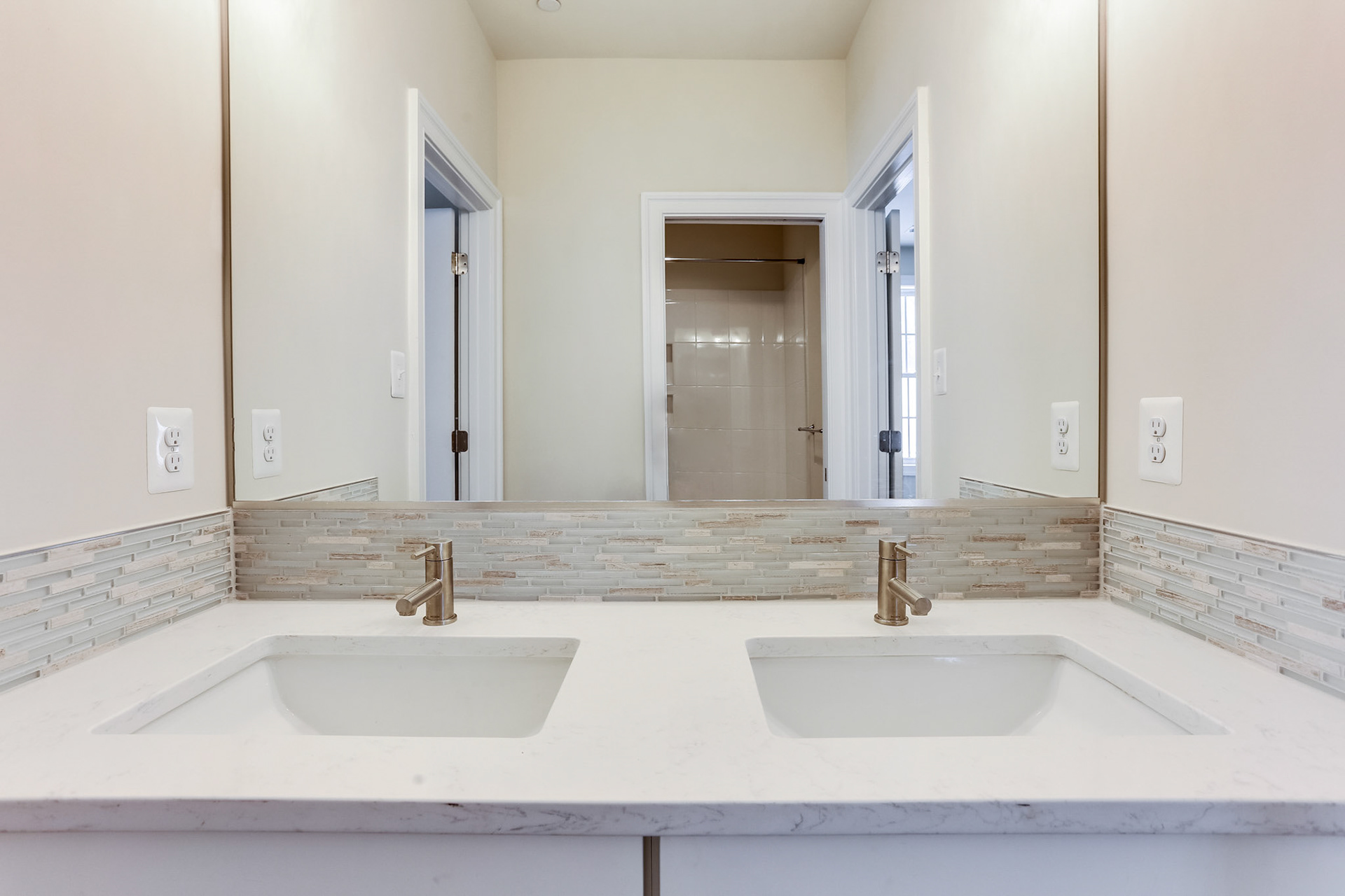 New home sites in premium communities. More than 25 years of Maryland home building experience. Quality, unique custom homes. Schedule a tour at a home model near you today. 
