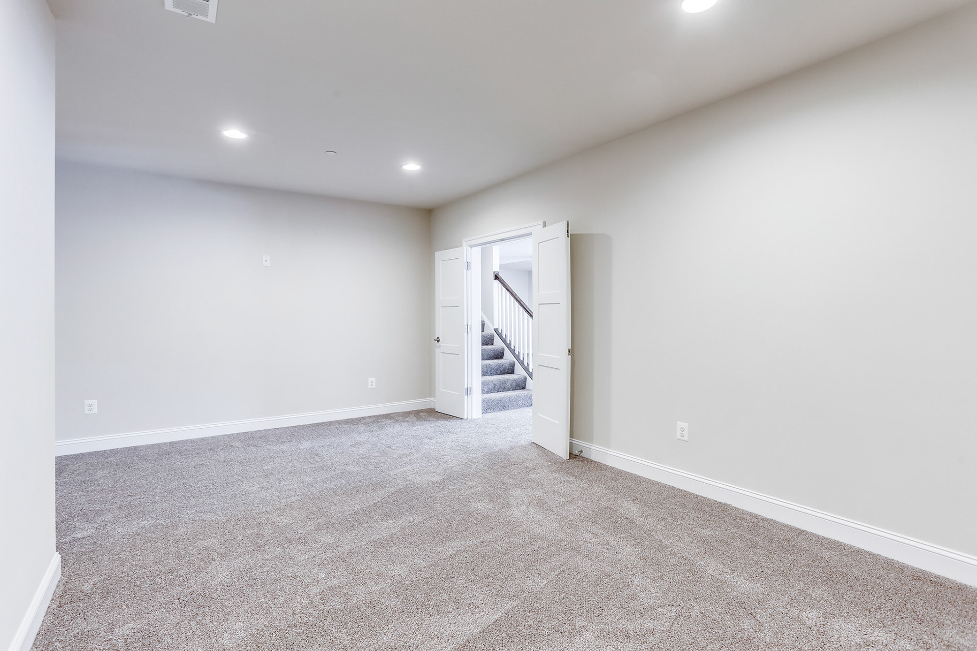 New home sites in premium communities. More than 25 years of Maryland home building experience. Quality, unique custom homes. Schedule a tour at a home model near you today. 