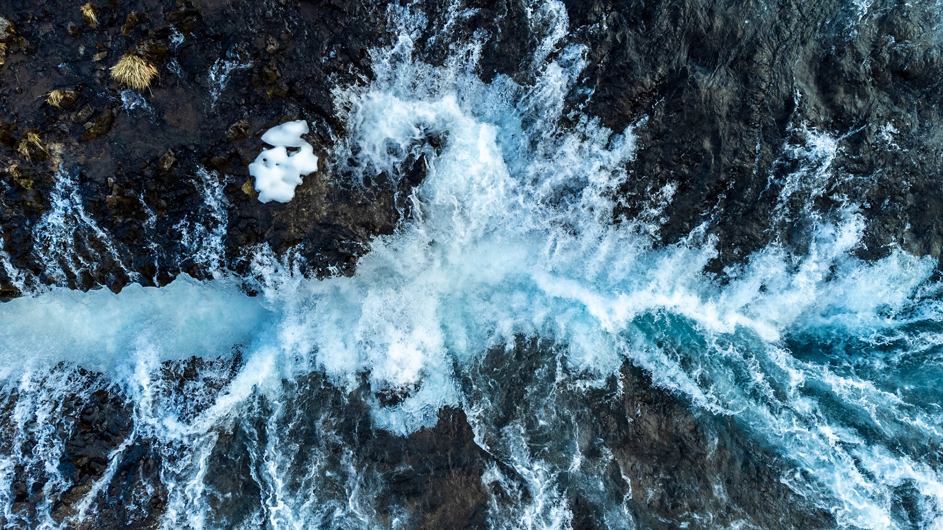 Der Fluss Buarar kurz vor em Wasserfall