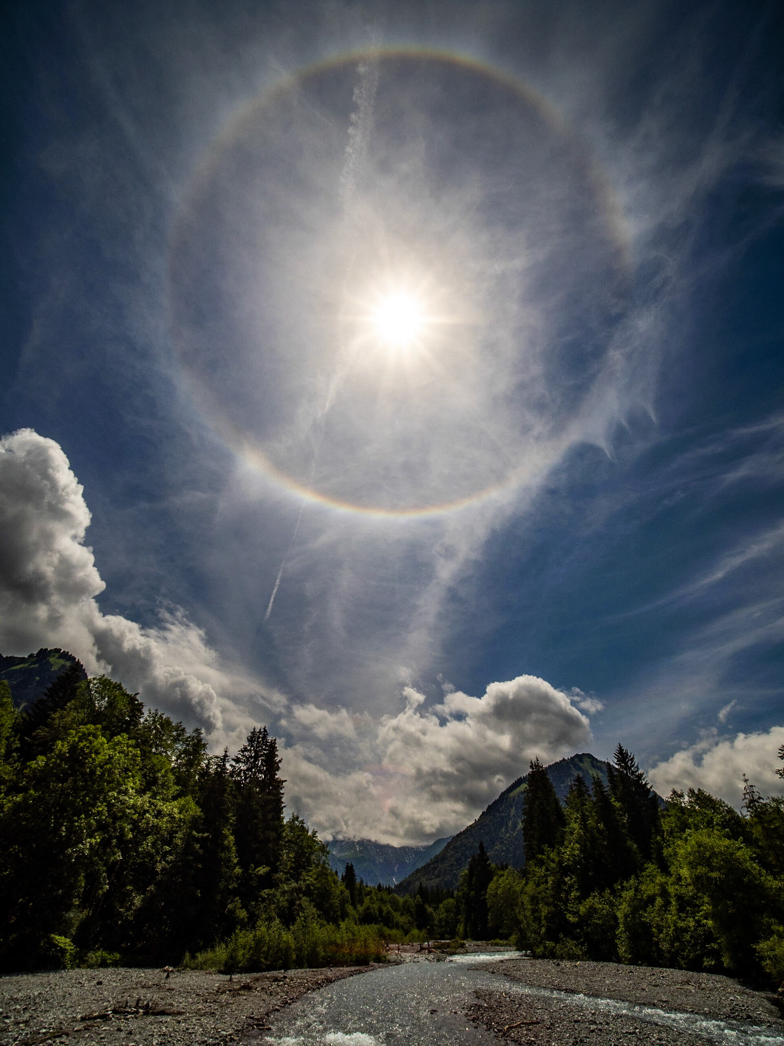Ein Sonnen-Halo über der Trettach