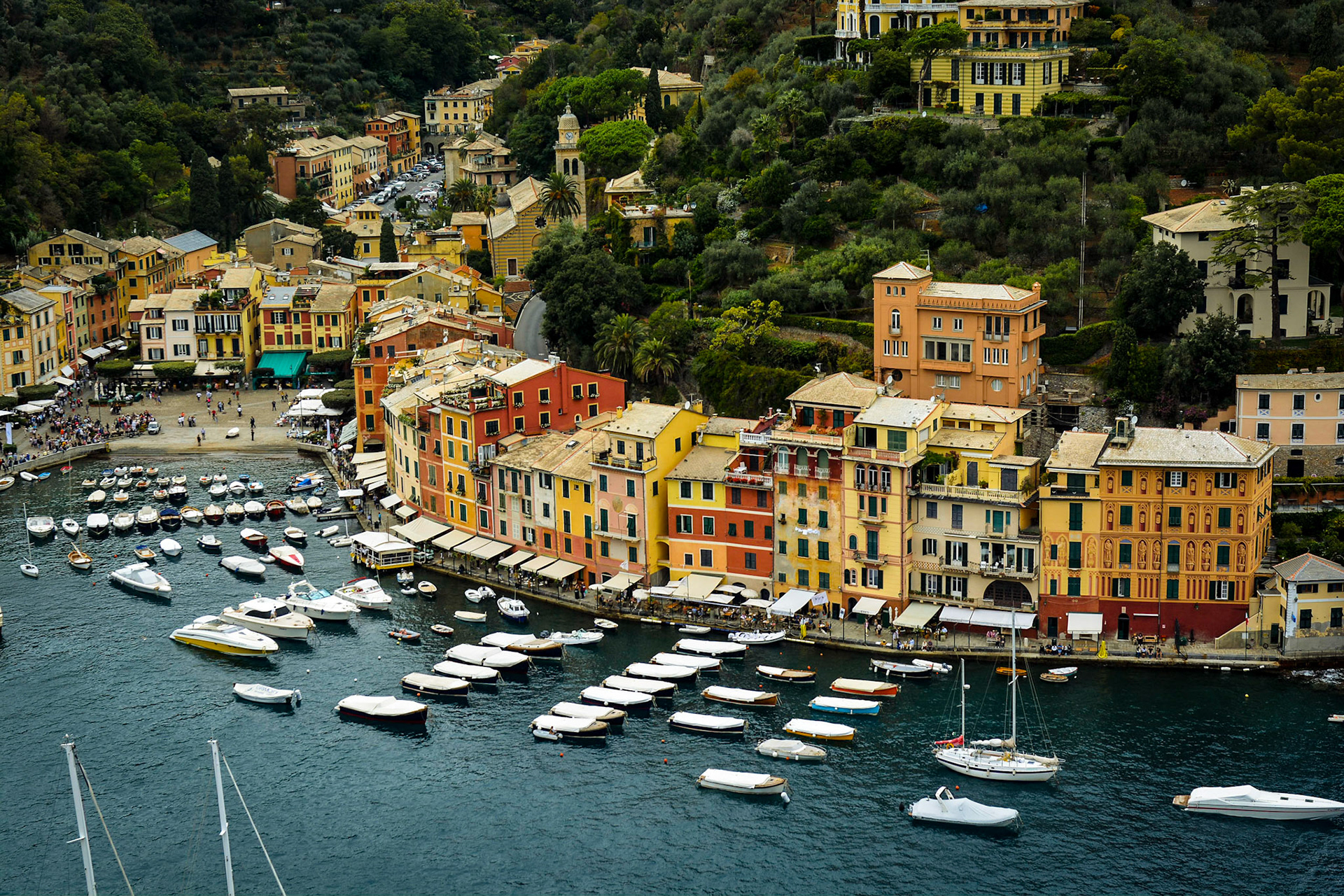 Blick auf Portofino vom Castello Brown