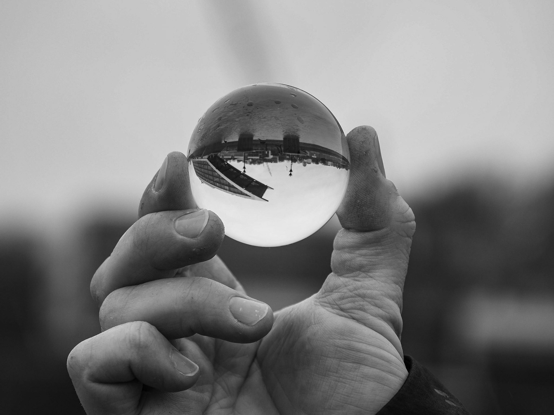 Glaskugel-Fotografie mit Hilfestellung
