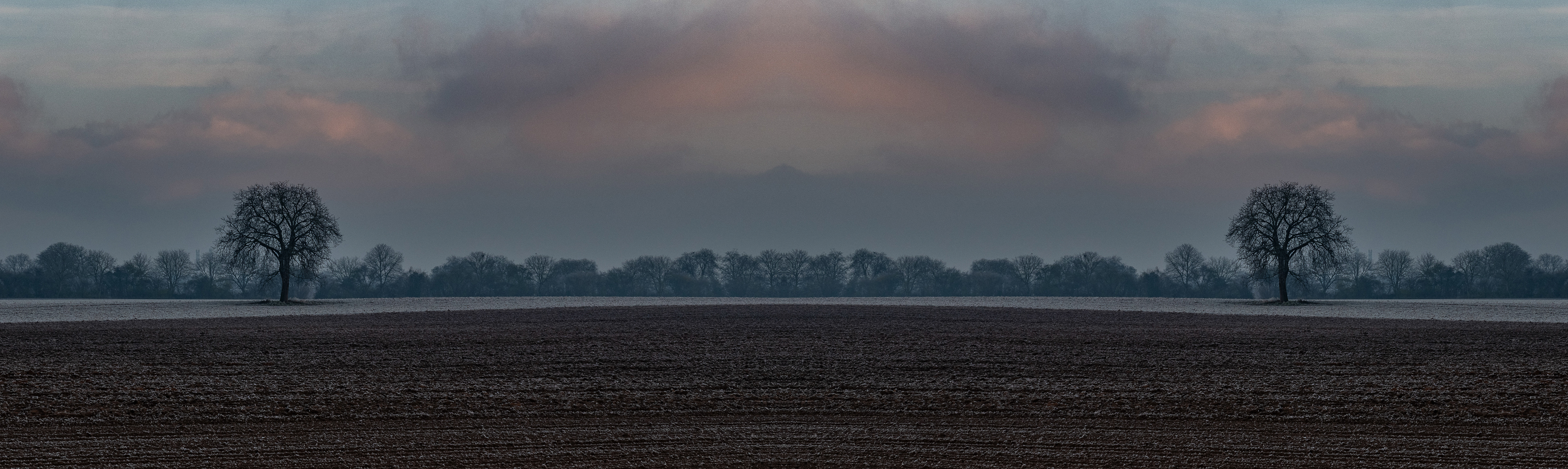 Tag 75: symmetrisches Landschaftsfoto