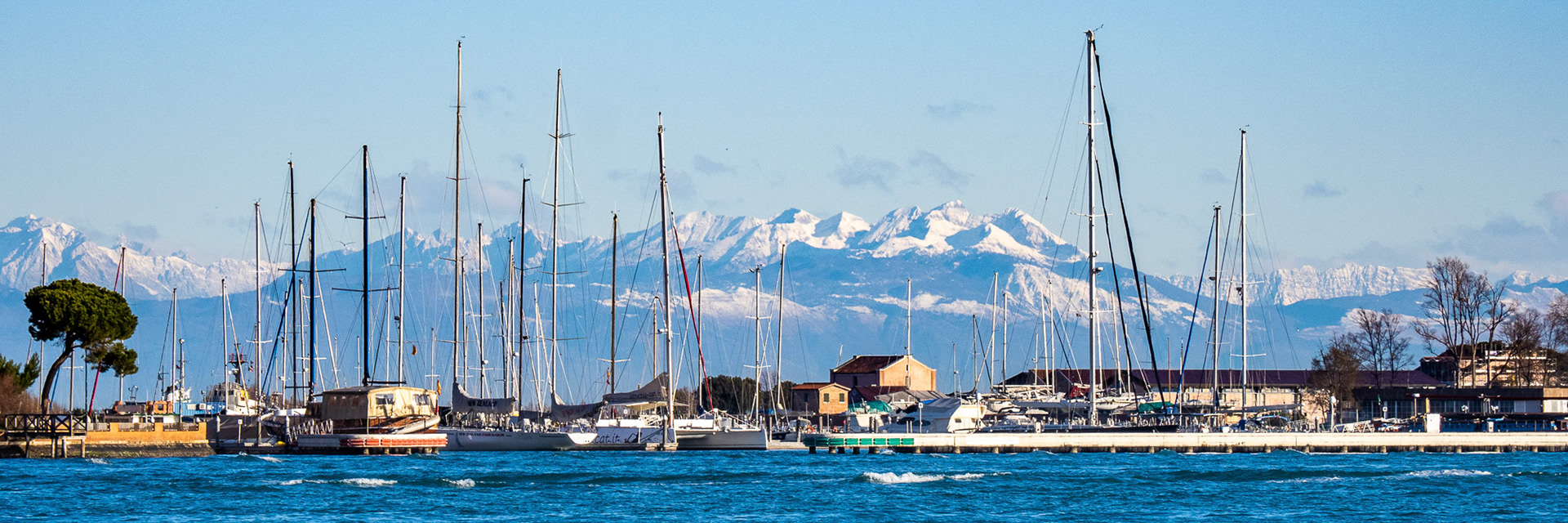 Blick bis zu den Alpen