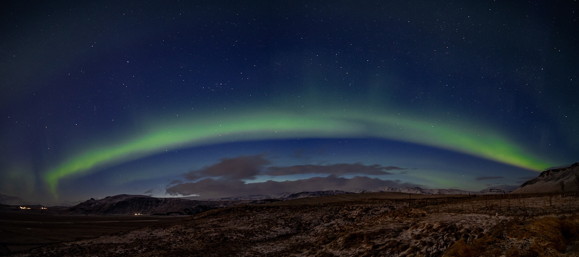 Nordlicher direkt vor der Haustür in Vik