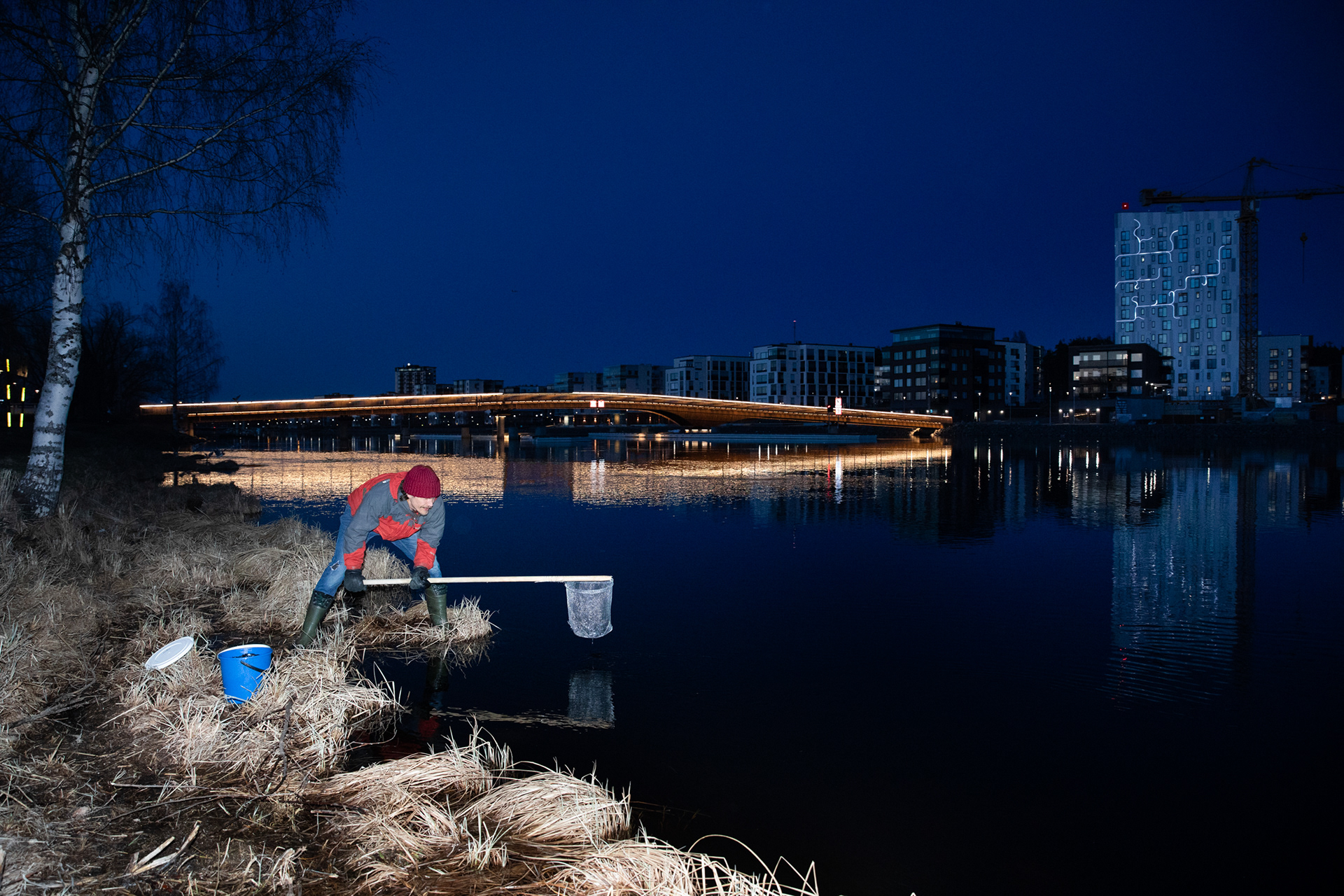 Kuoreen kalastus, Topi Linjama sai suuren saaliin itsetehdyllä haavilla, Pielisjoki Joensuu