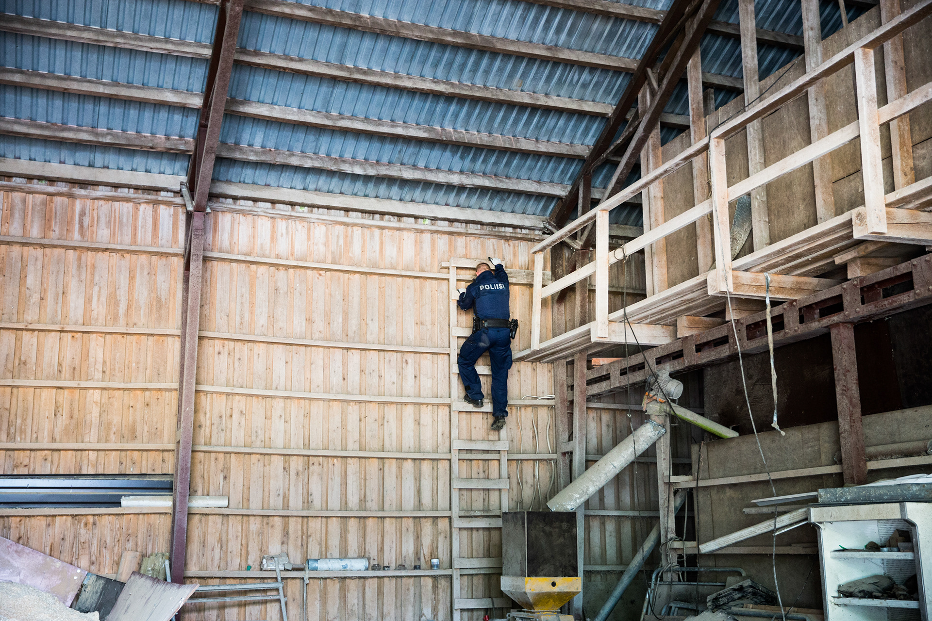 Kadonnut nunna - Etsinnät Heinävedellä, Lintulan luostarin viereinen maatila, poliisi Jarmo Sievänen.