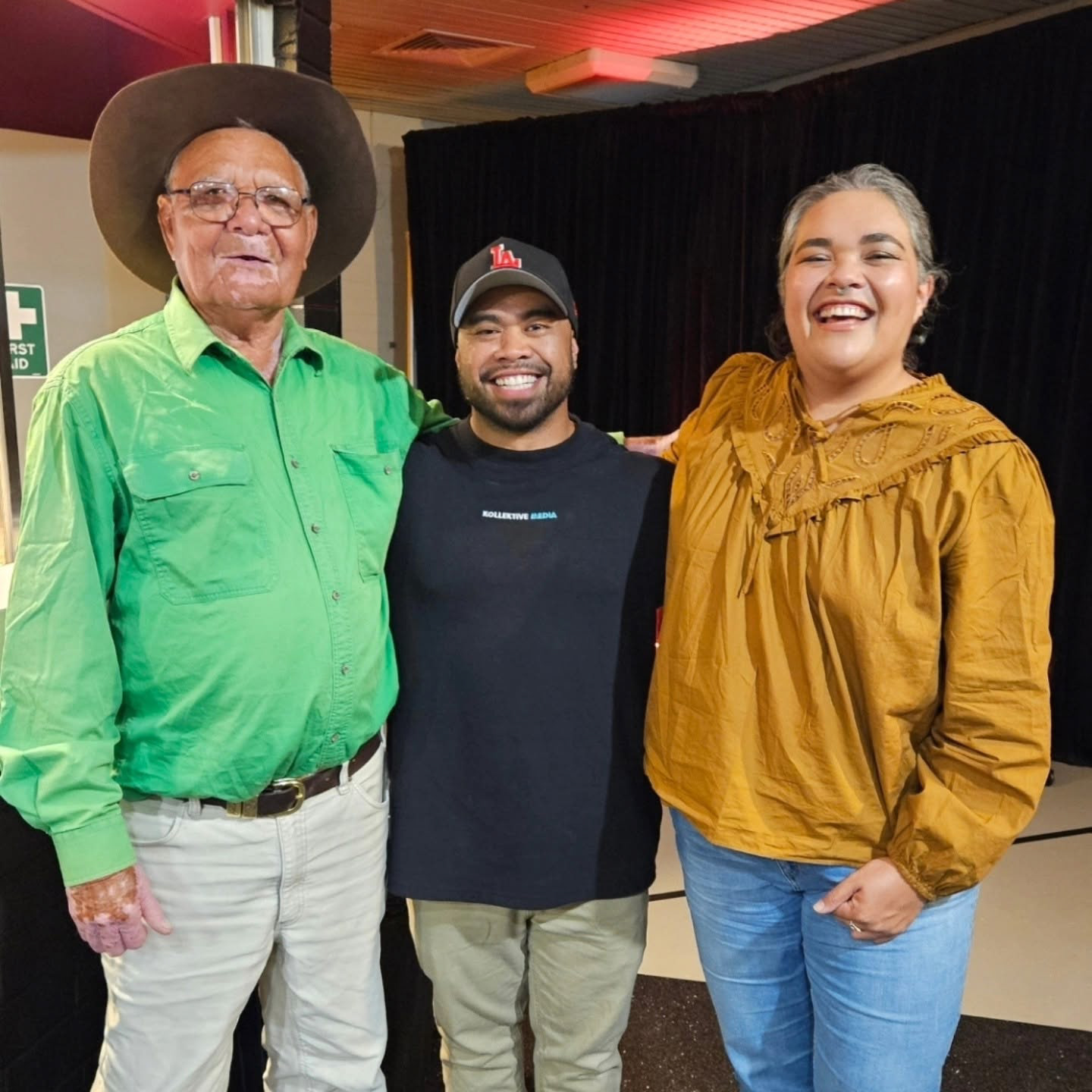 PIYALBAJARRI - Yarns & Songs by Peter Salmon & Rosie Sitorus