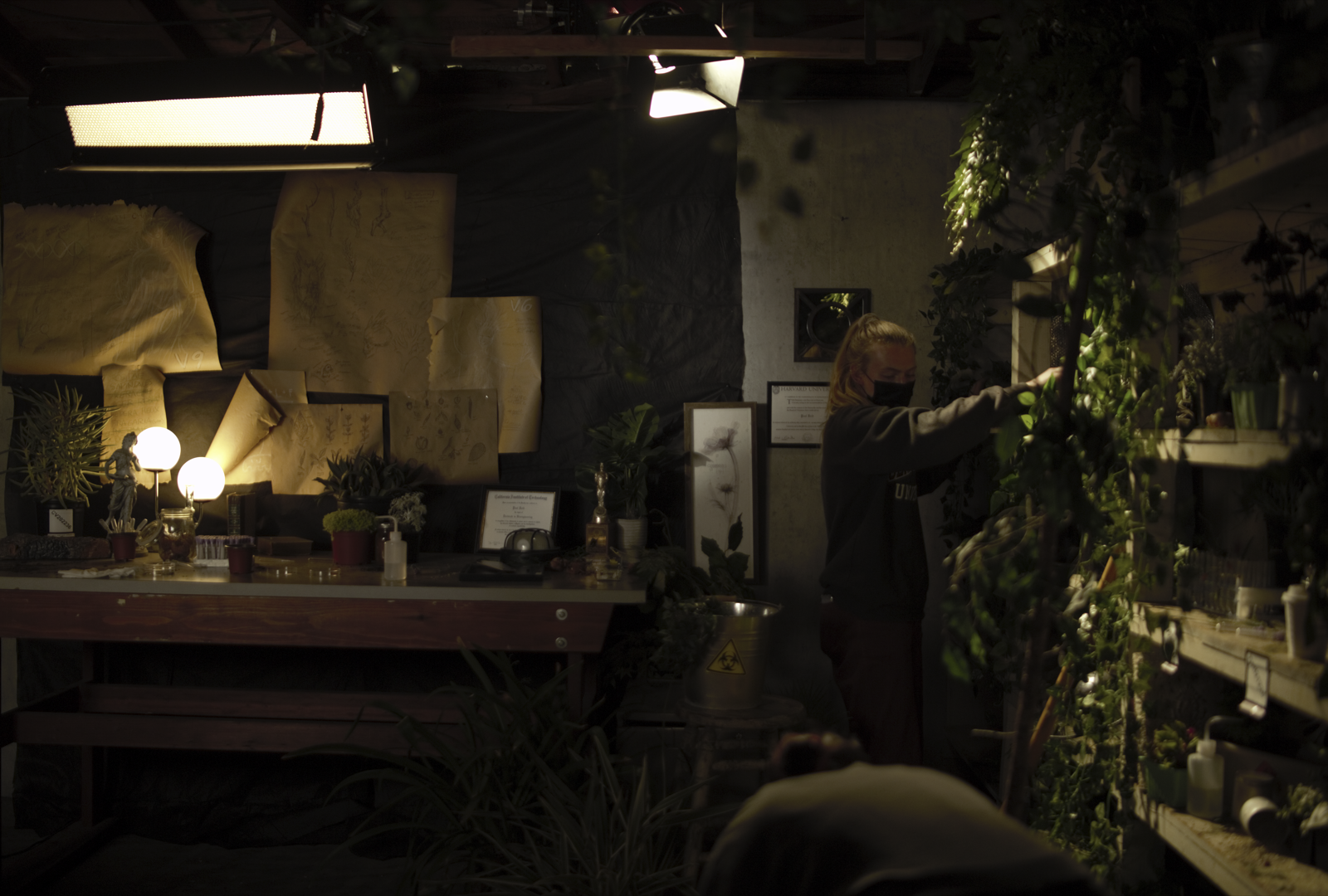 Laboratory desk | Behind the scenes
