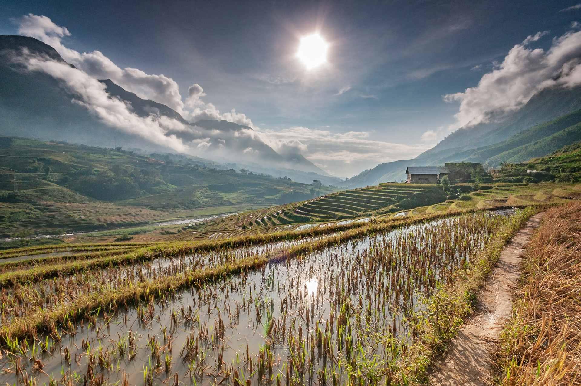 Sa Pa, or Sapa, is the trekking paradise of Vietnam. The capital of Sa Pa District in Lào Cai Province in northwest Vietnam. Sa Pa is one of the main market towns in the area, with plenty of places to stay and good transport links. The market is a melting pot where several ethnic minority groups such as Hmong, Dao, Giáy, Pho Lu, and Tay live and trade. I took a 3 day superb guided hike through the hills and valleys of Sapa.
