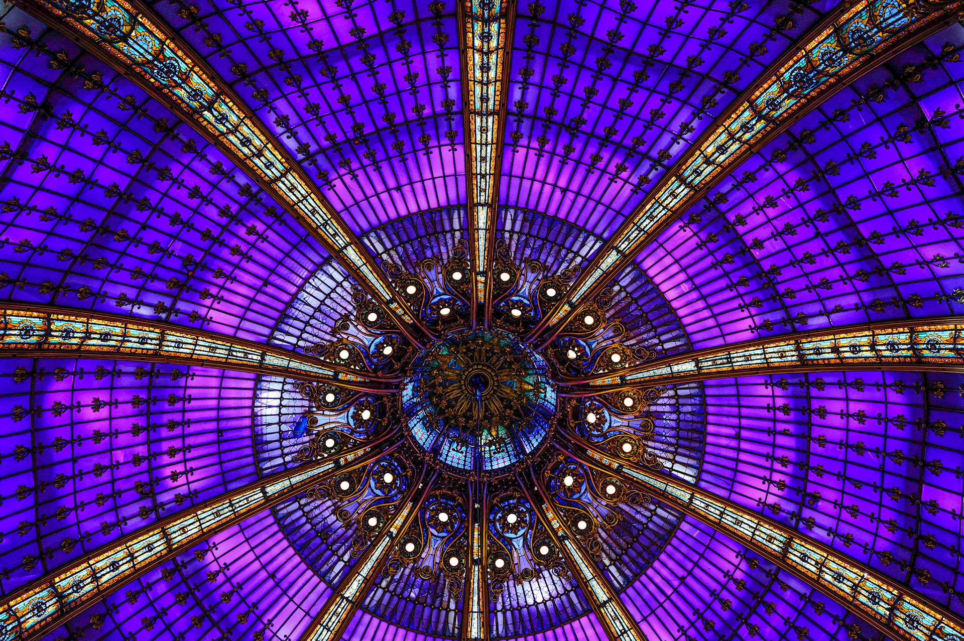 The hardest thing about travel photography is trying to find a fresh and new perspective when photographing such iconic and world famous icons. Paris is by far the hardest example of this. Try photographing anything in this city without feeling like a tourist!