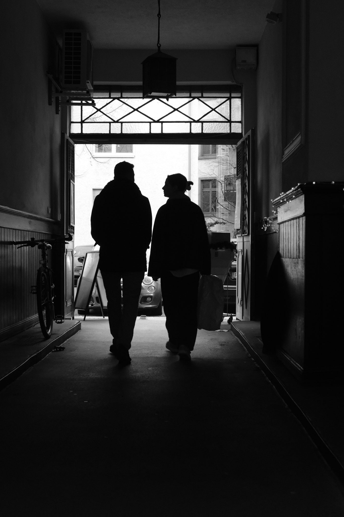 Narrow Corridor << "Frankfurt"