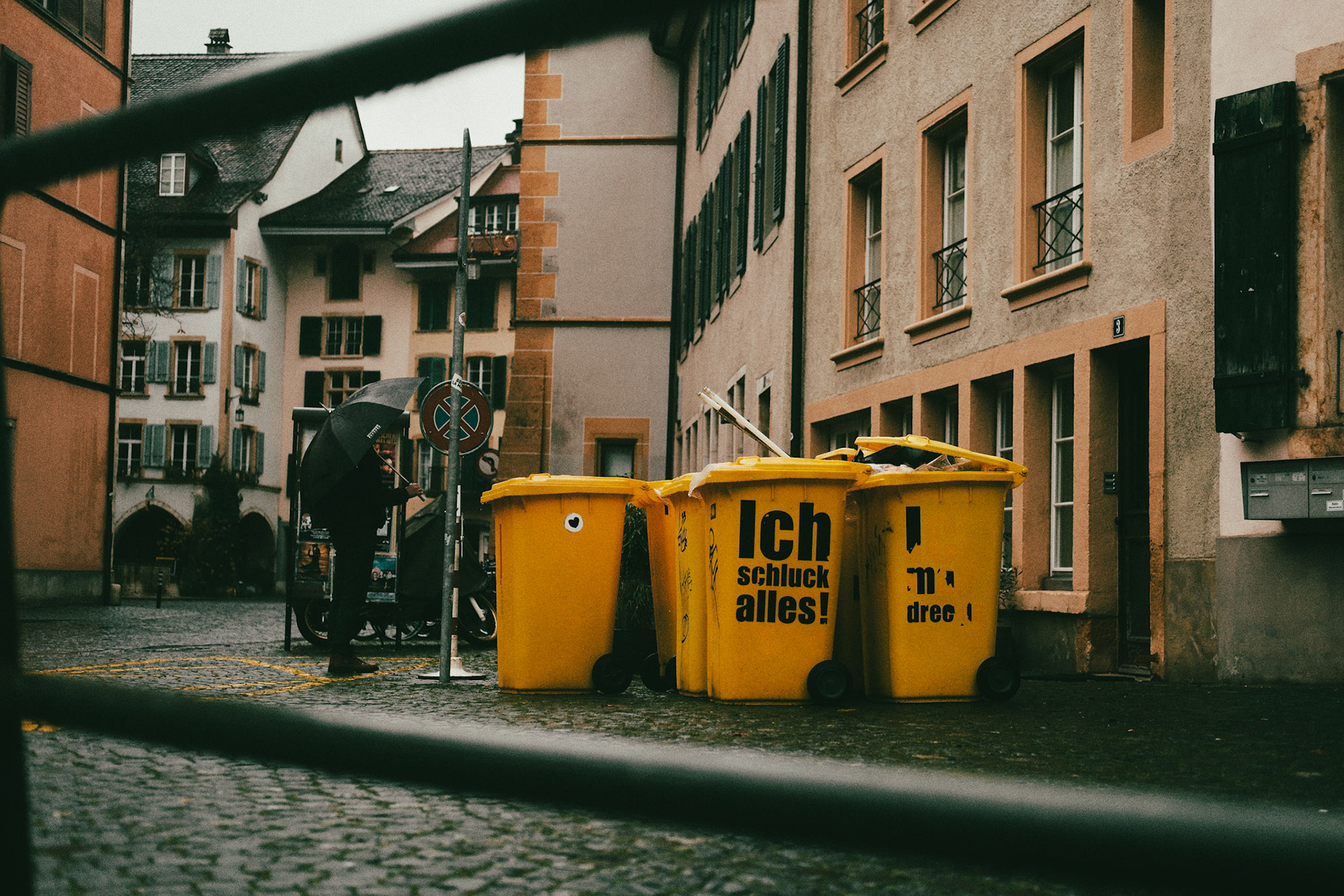 Ich schluck alles << "Bienne"