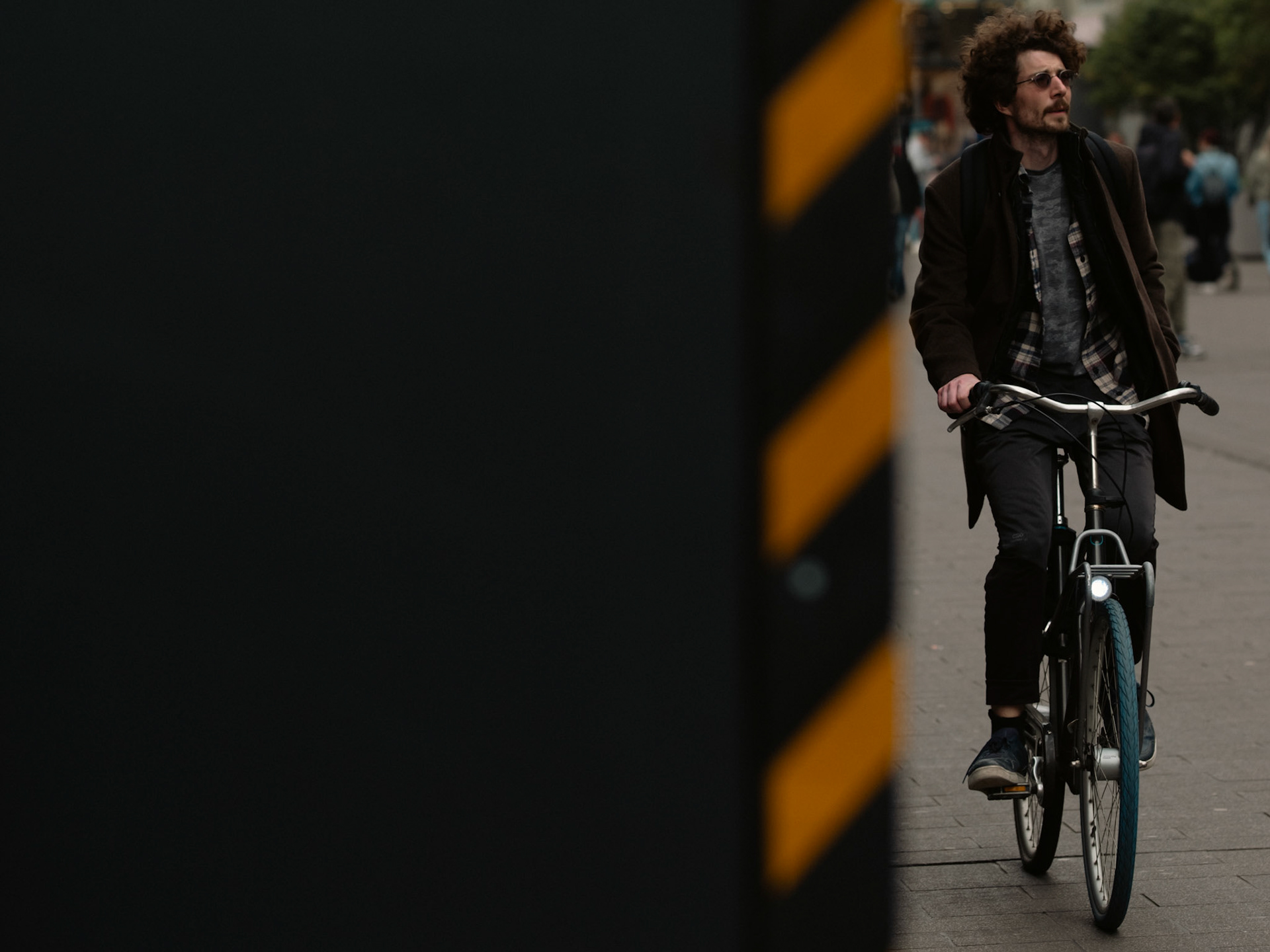 Flüchtiger Blick << "Den Haag"