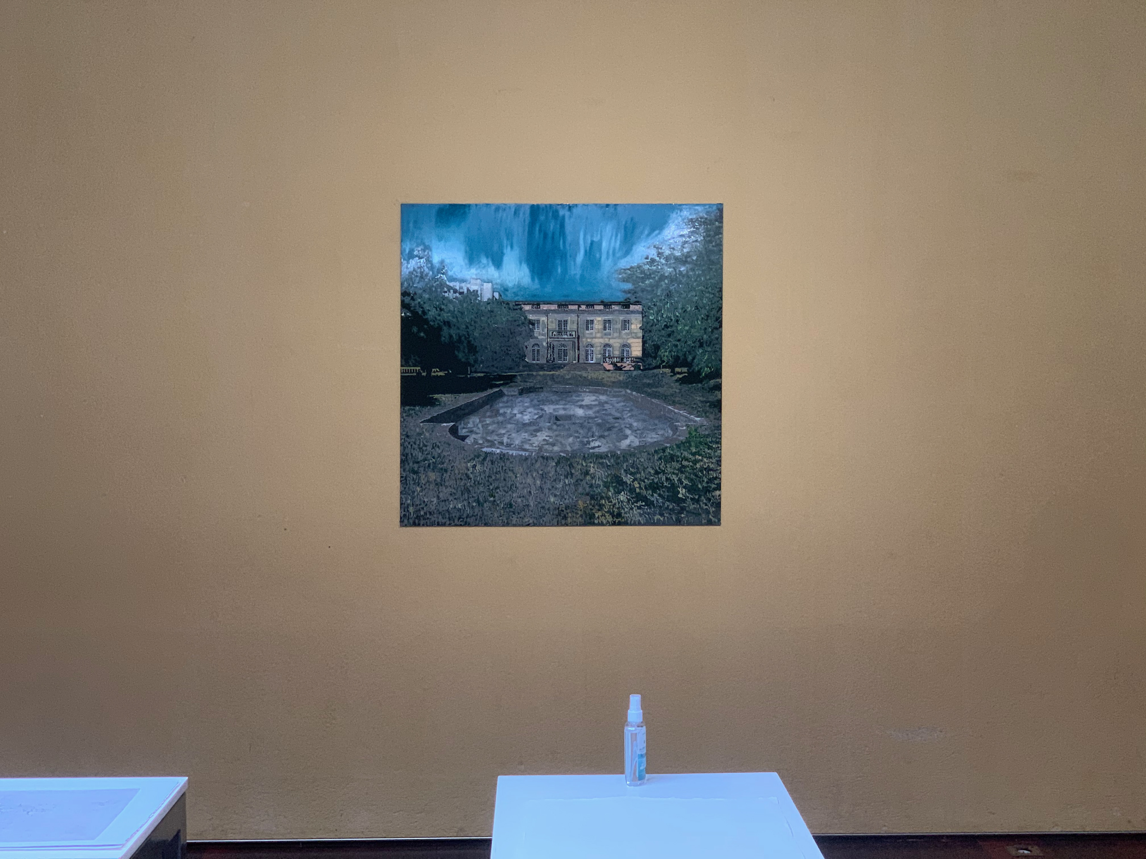 Vista da Exposição coletiva "revolver", na Casa das Artes, Porto.