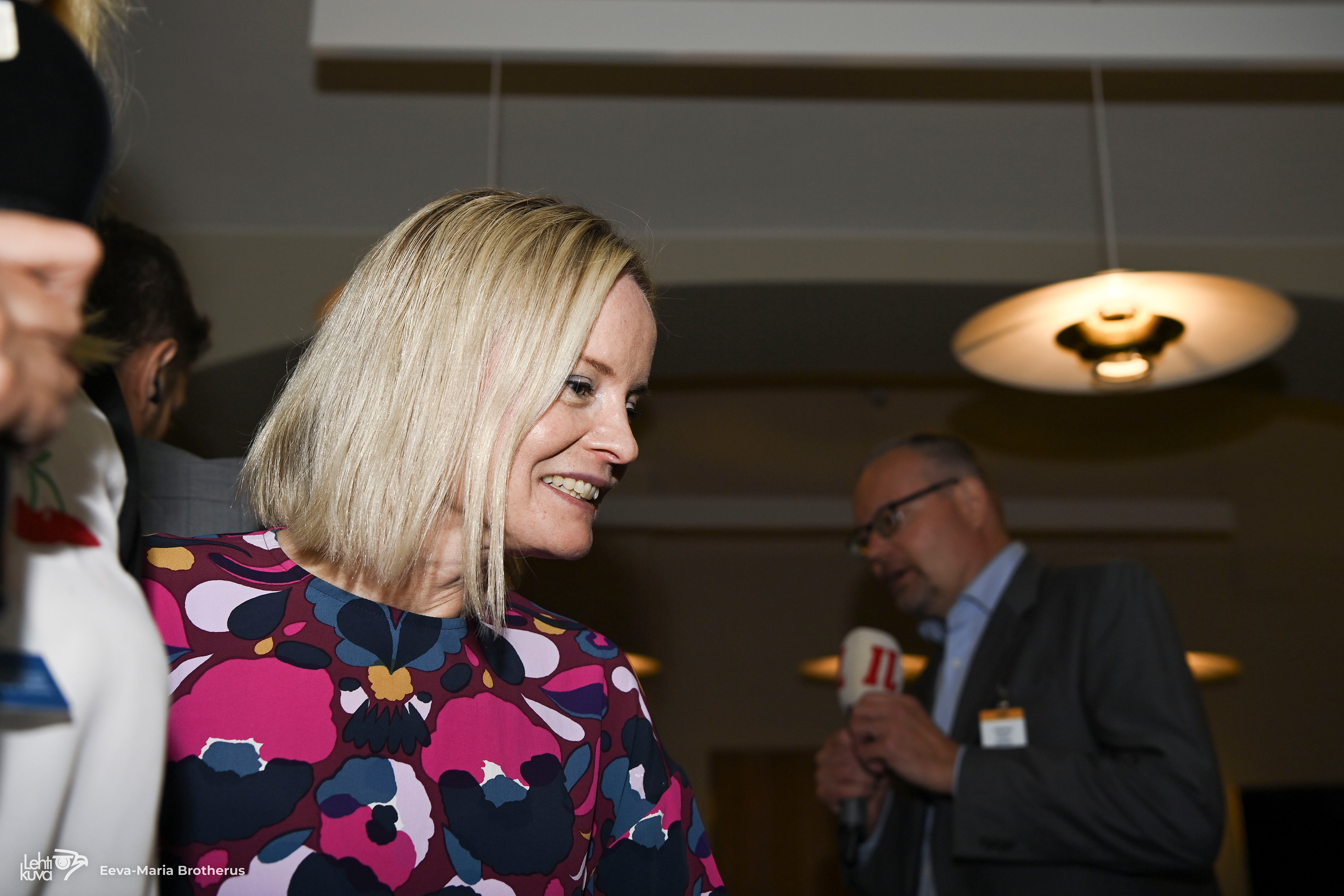 Valtiovarainministeri Riikka Purran doorstep valtiovarainministeriön sisäisistä budjettineuvotteluista Helsingissä 24. elokuuta 2023. STT-Lehtikuva, 2023. 