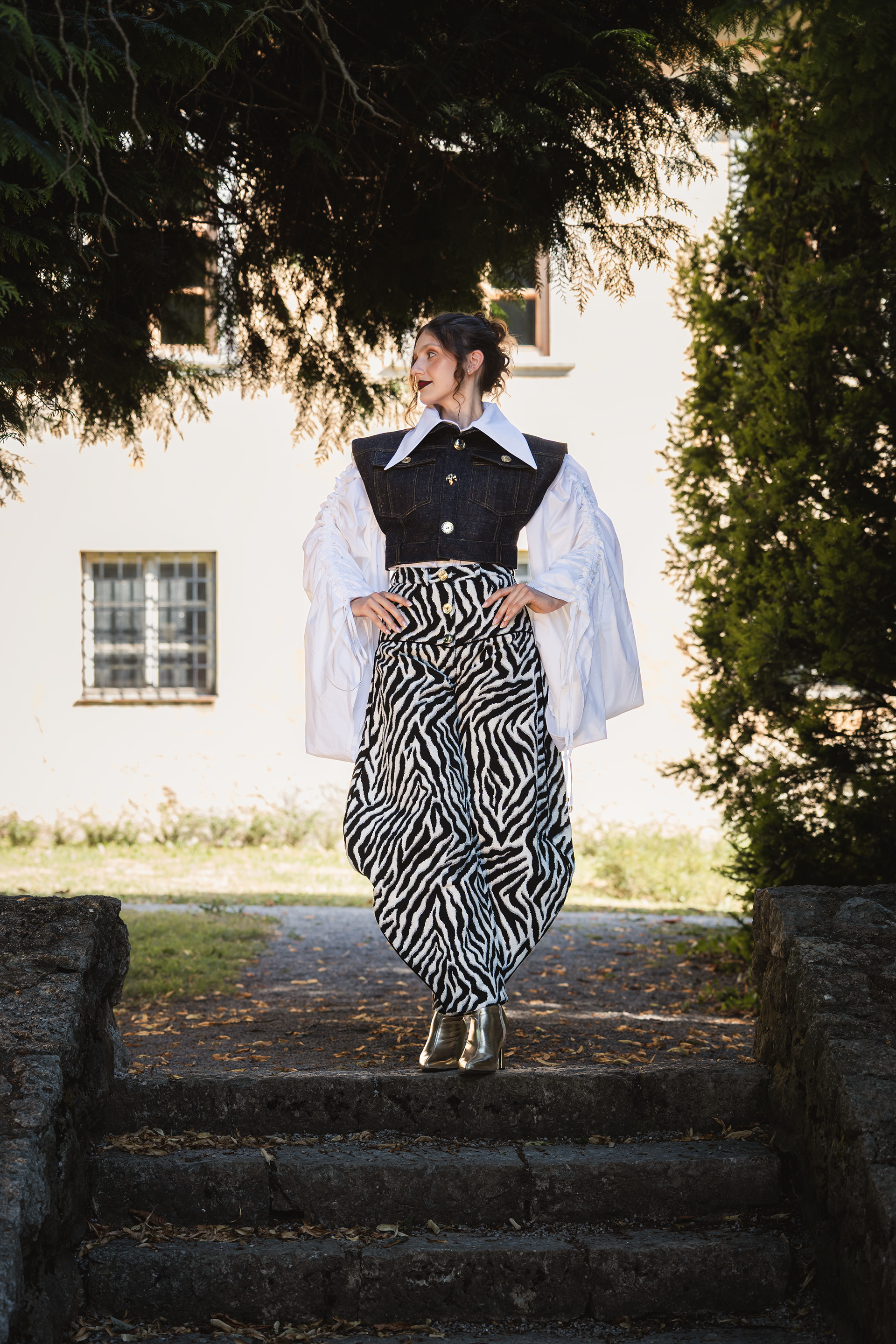 Dizajnerka, stilistka, vizažistka: Ema Novak, Model: Iva Šiško