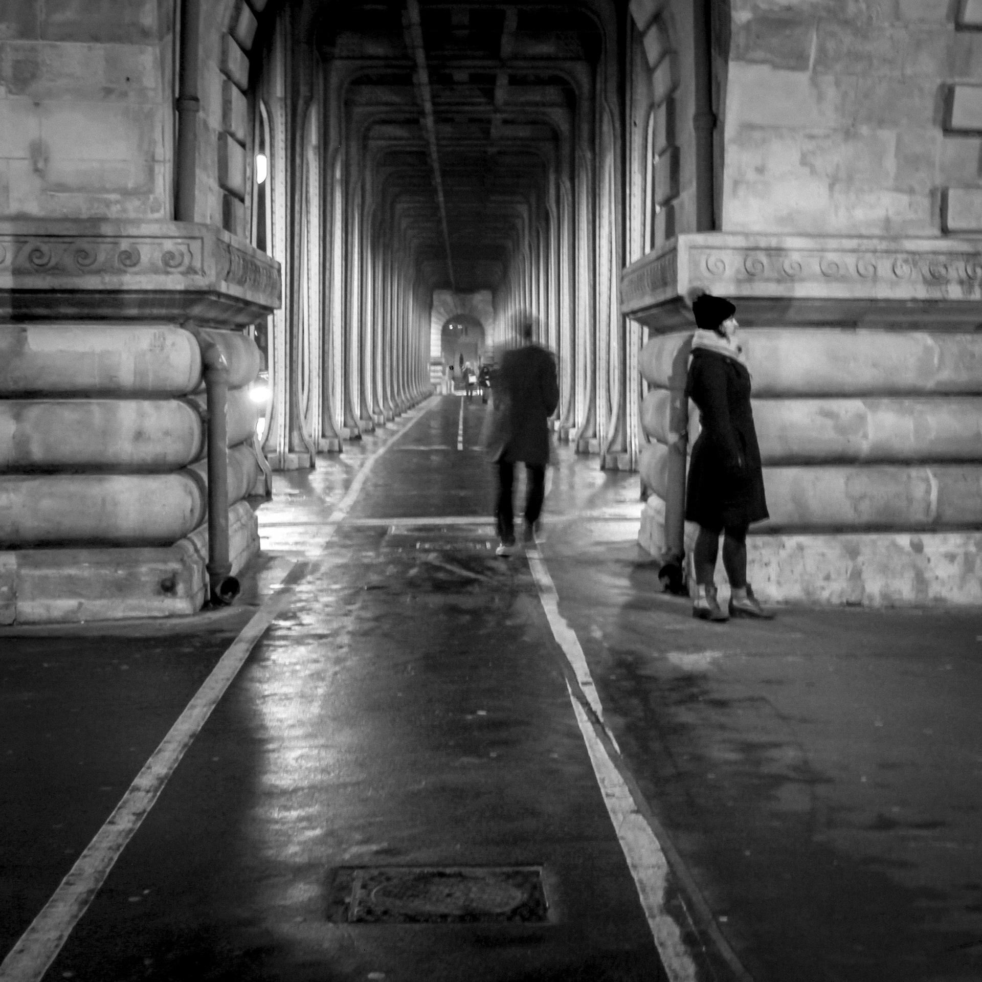 Urban B&W / Paris walks 04