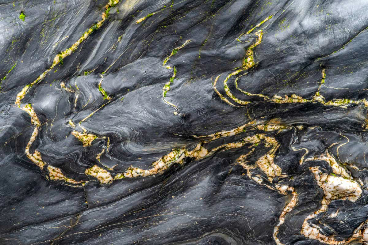 wave patterns in the rocks 