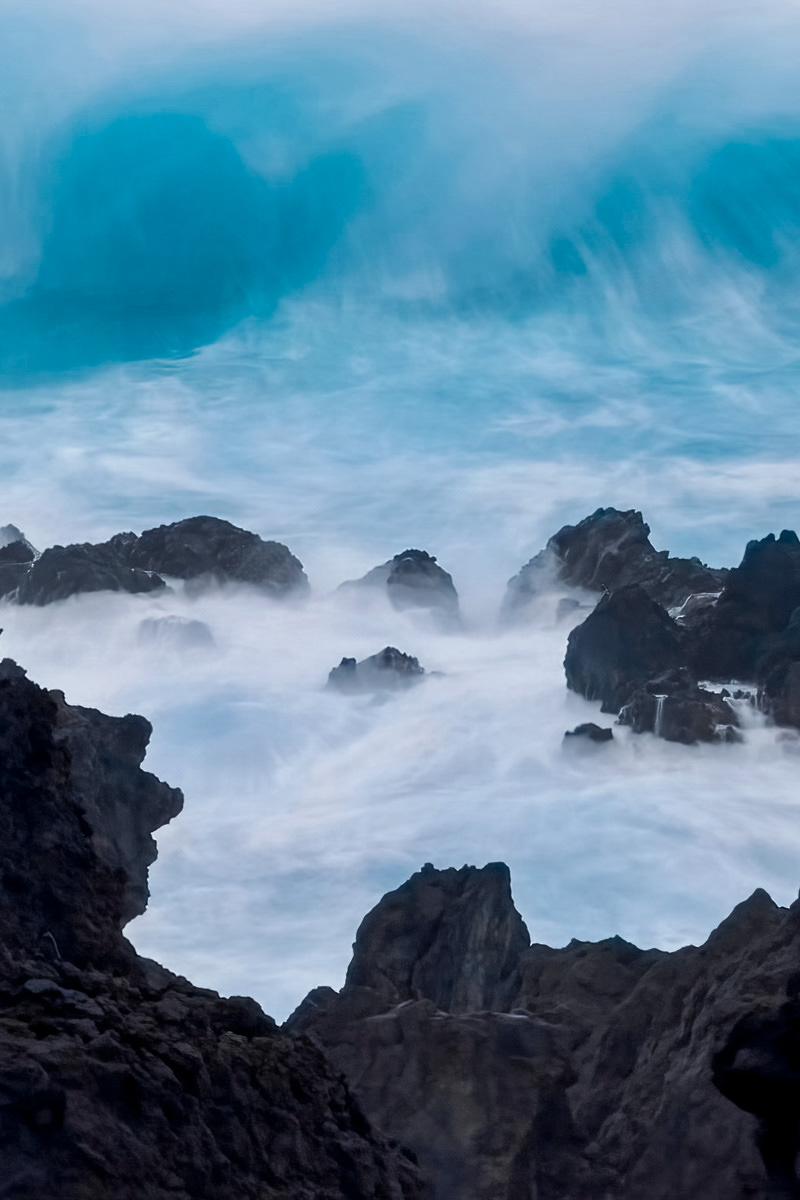 porto moniz sea and rocks