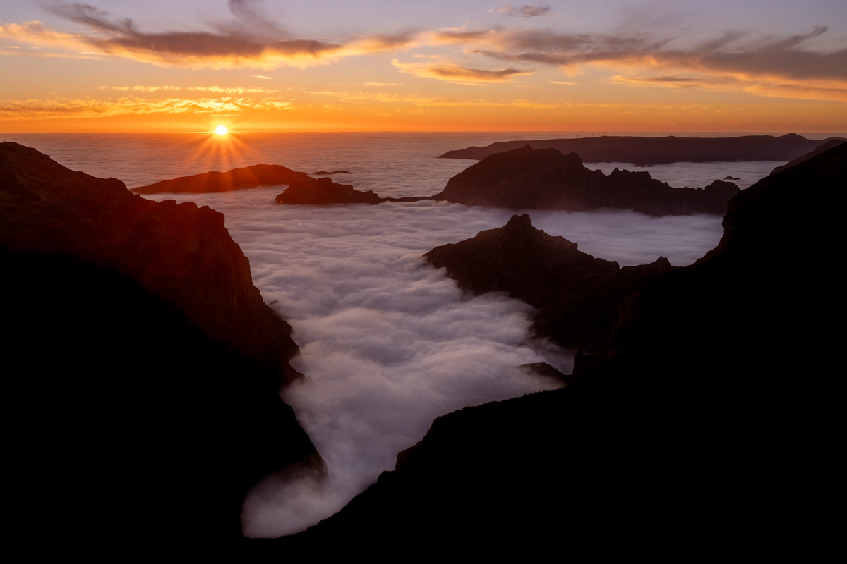 sunset at pico de arieiro 