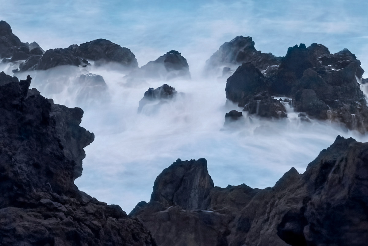 porto moniz sea and rocks
