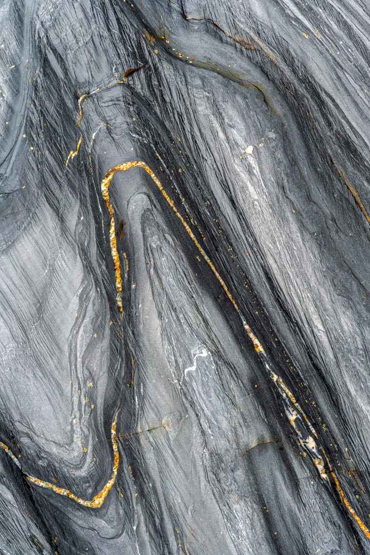 wave patterns in the rocks 