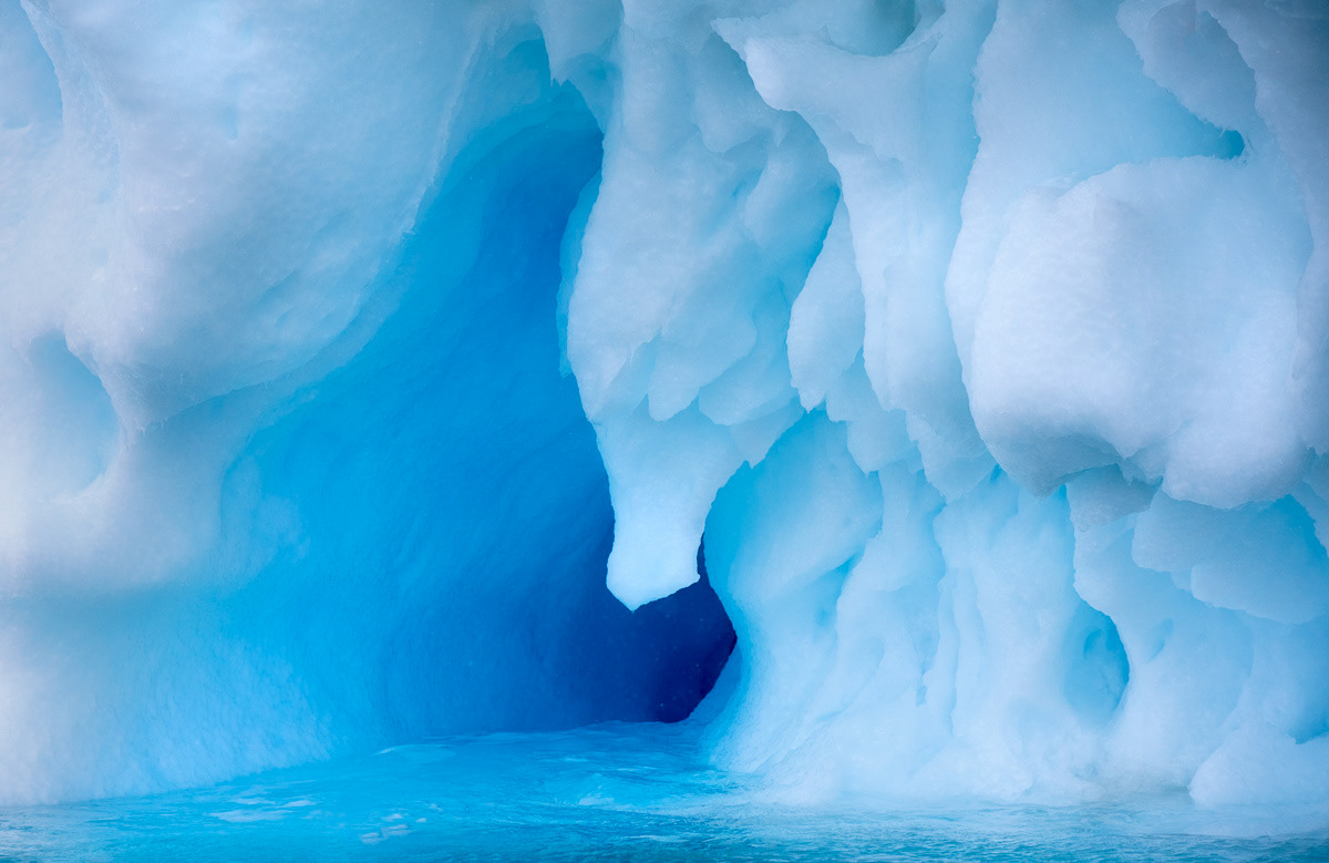 ice cave (antarctica 2016)
