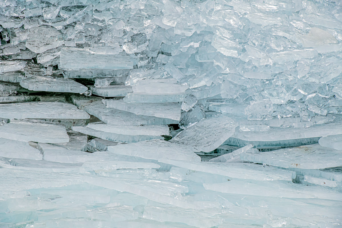 drift ice along the shores of the markermeer