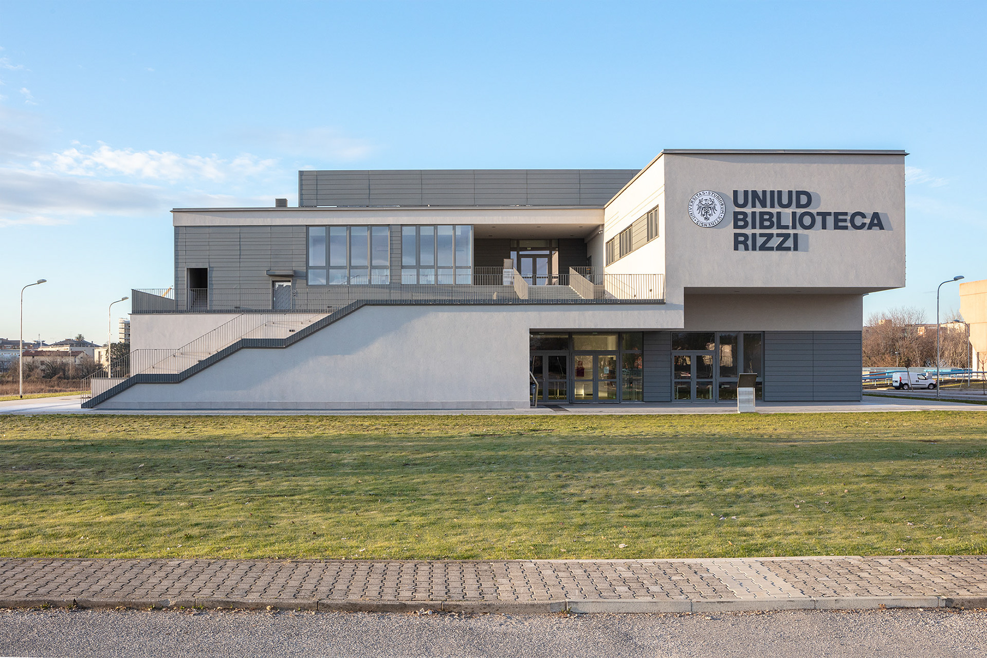 Nuova Biblioteca UNIUD per ROSSIPRODI ASSOCIATI