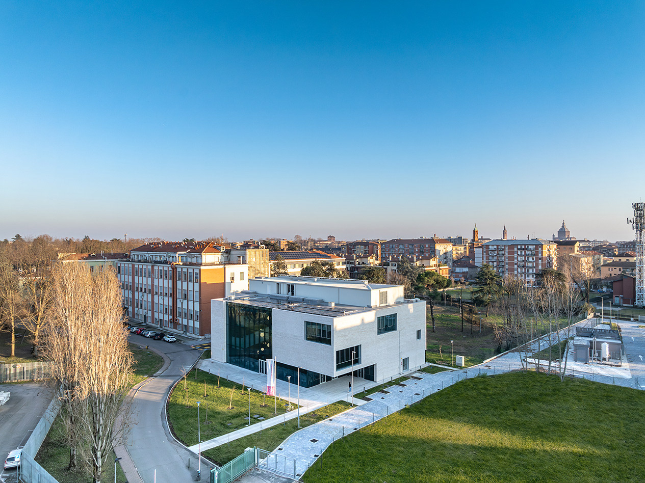 Nuovo Polo Didattico Scienze del Farmaco di Pavia per ITI Spa.