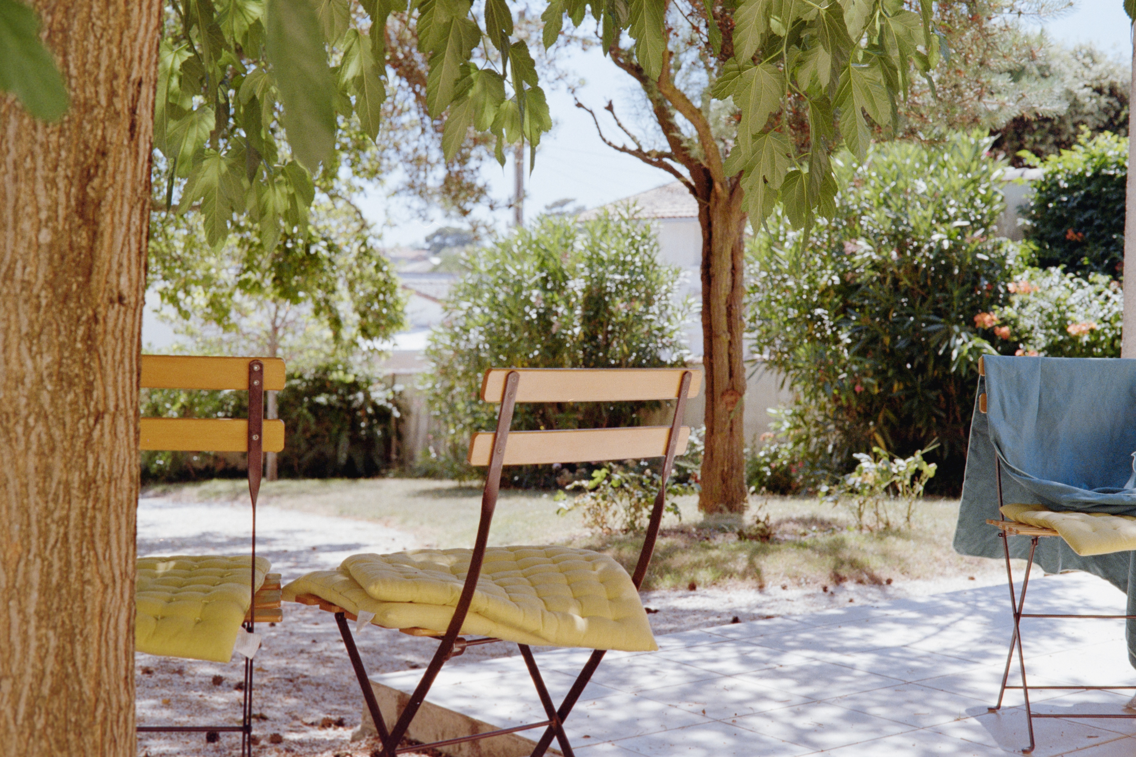 chaises : 1, 2, 3  © Juin 2025 — St-Palais-Sur-Mer