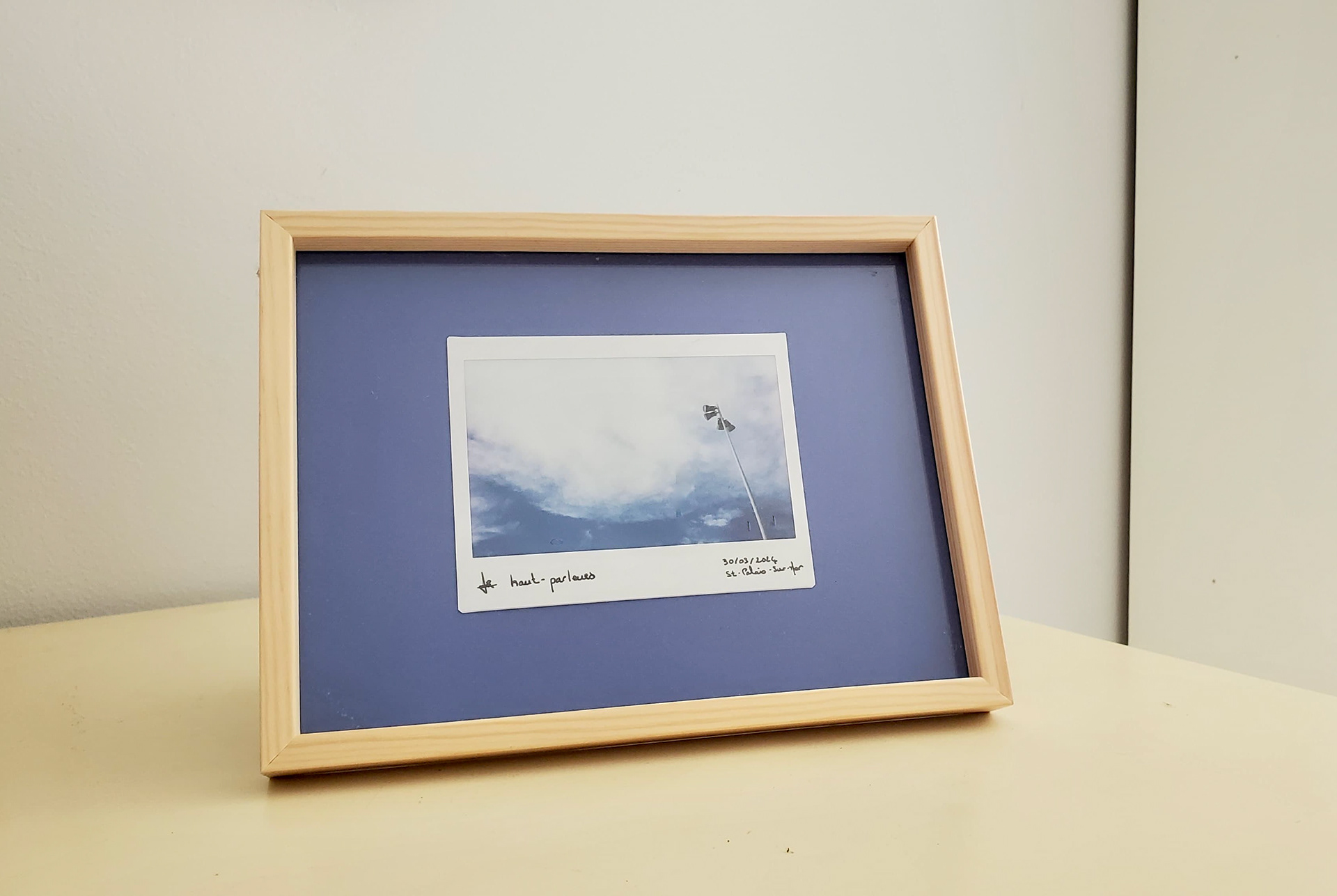 haut-parleurs © (polaroid encadré)