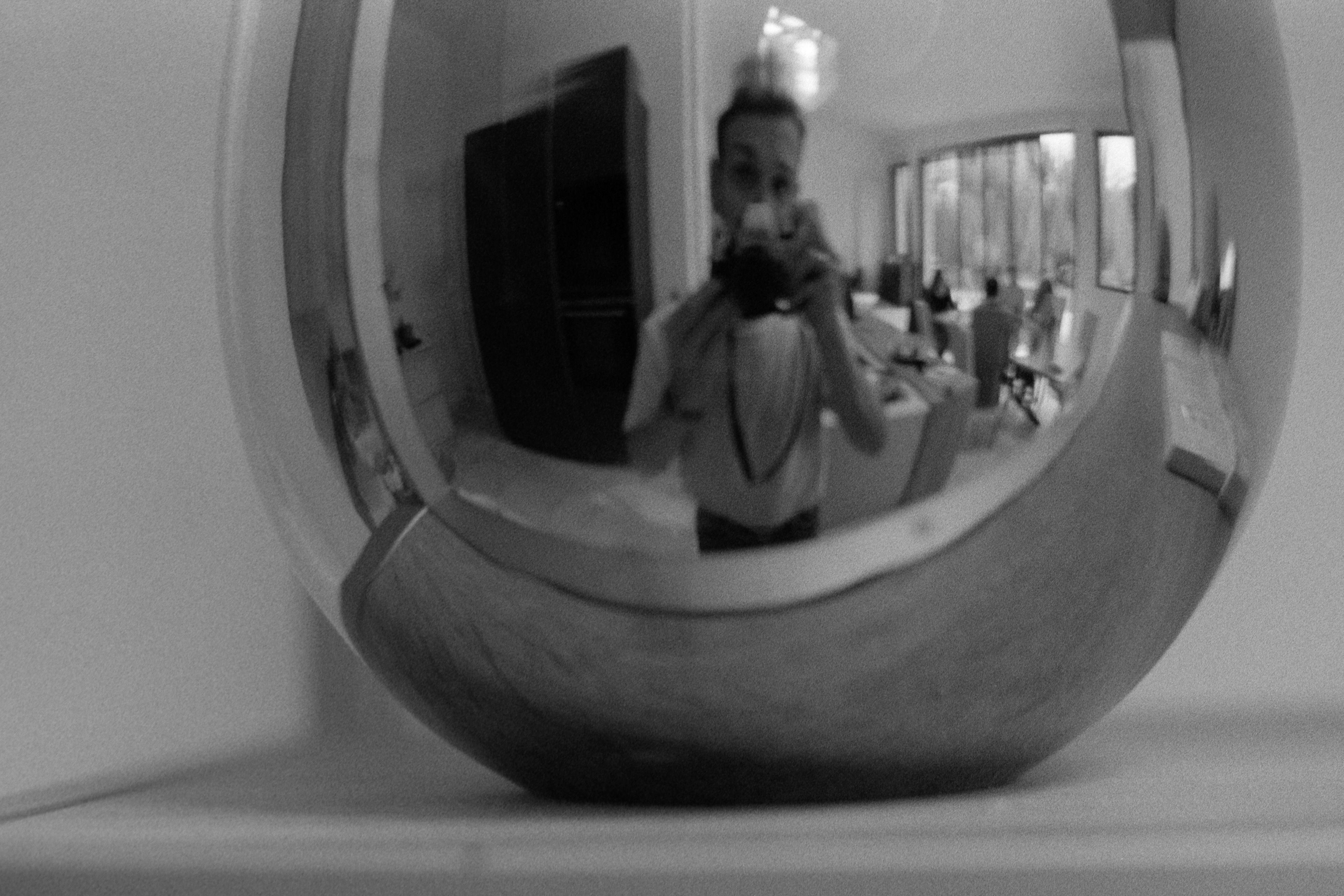 Autoportrait cuisine © Septembre 2025 — Tours