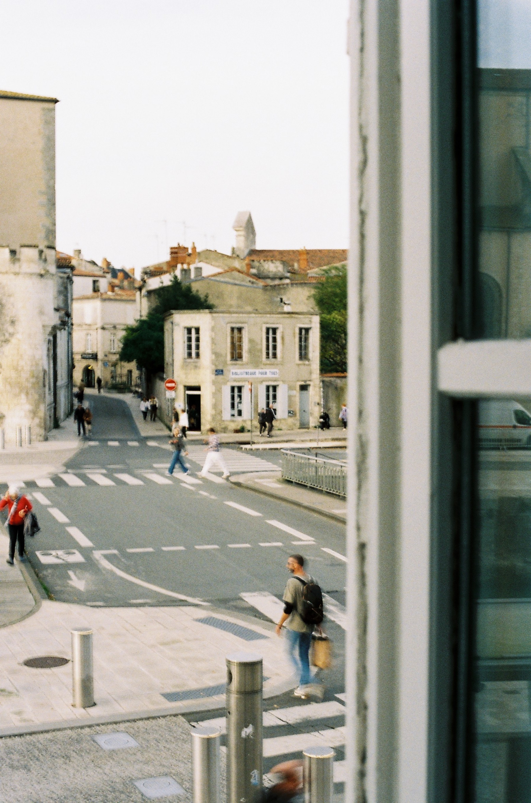 Les passants ©️ (Novembre 2024/La Rochelle)