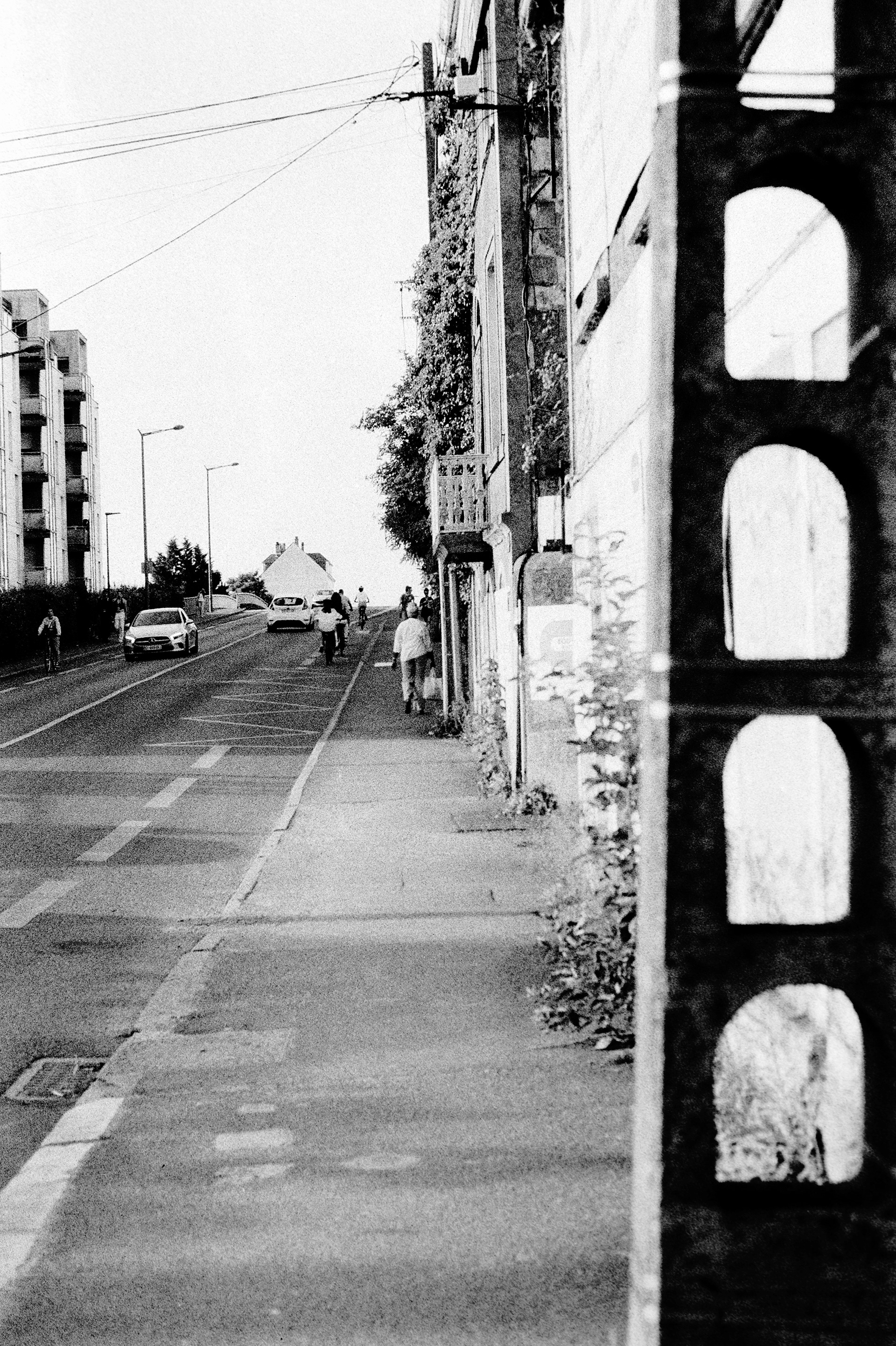 Je remontais la rue ©️ Juin 2025 — Tours