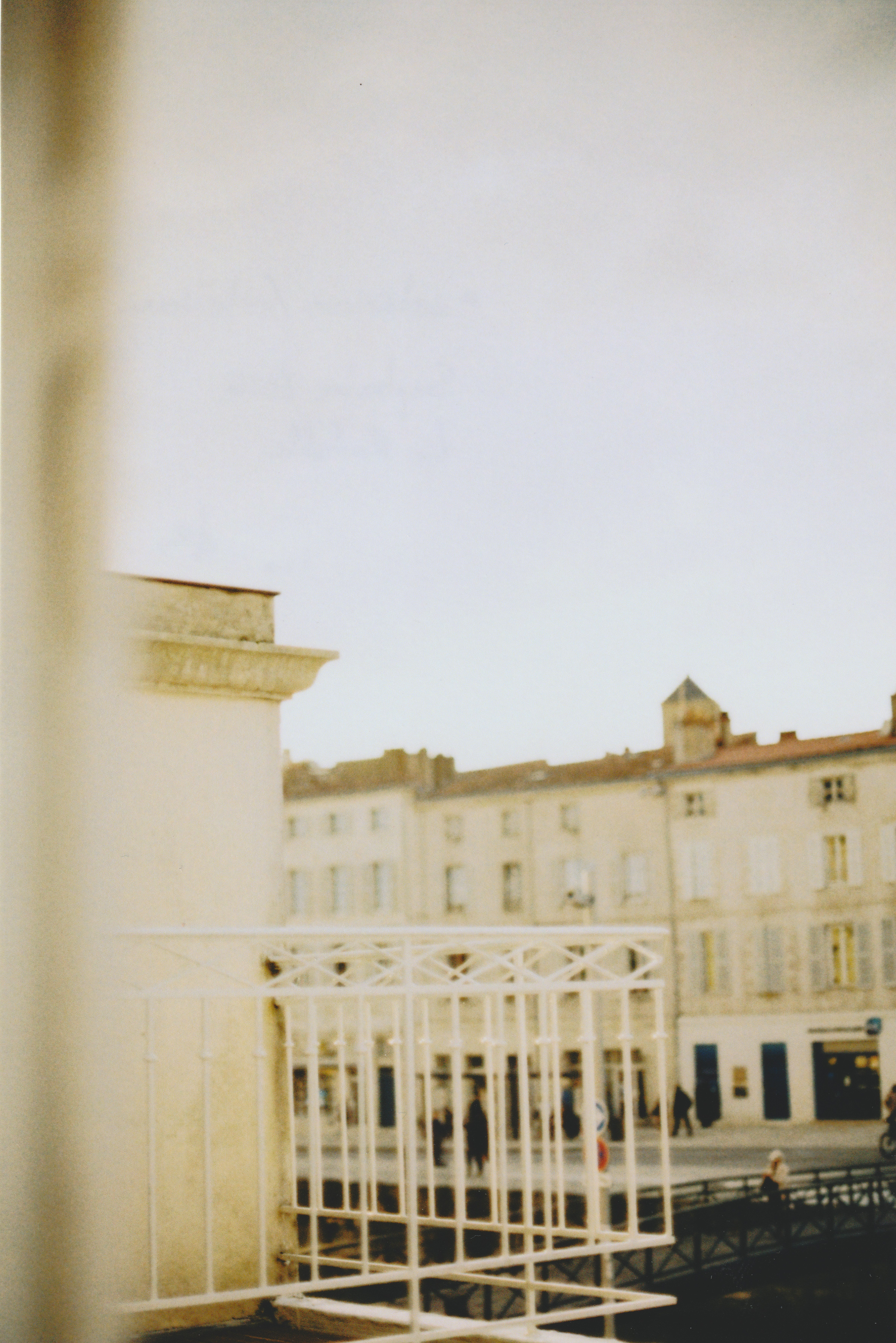 intérieur/extérieur © Septembre 2024/La Rochelle