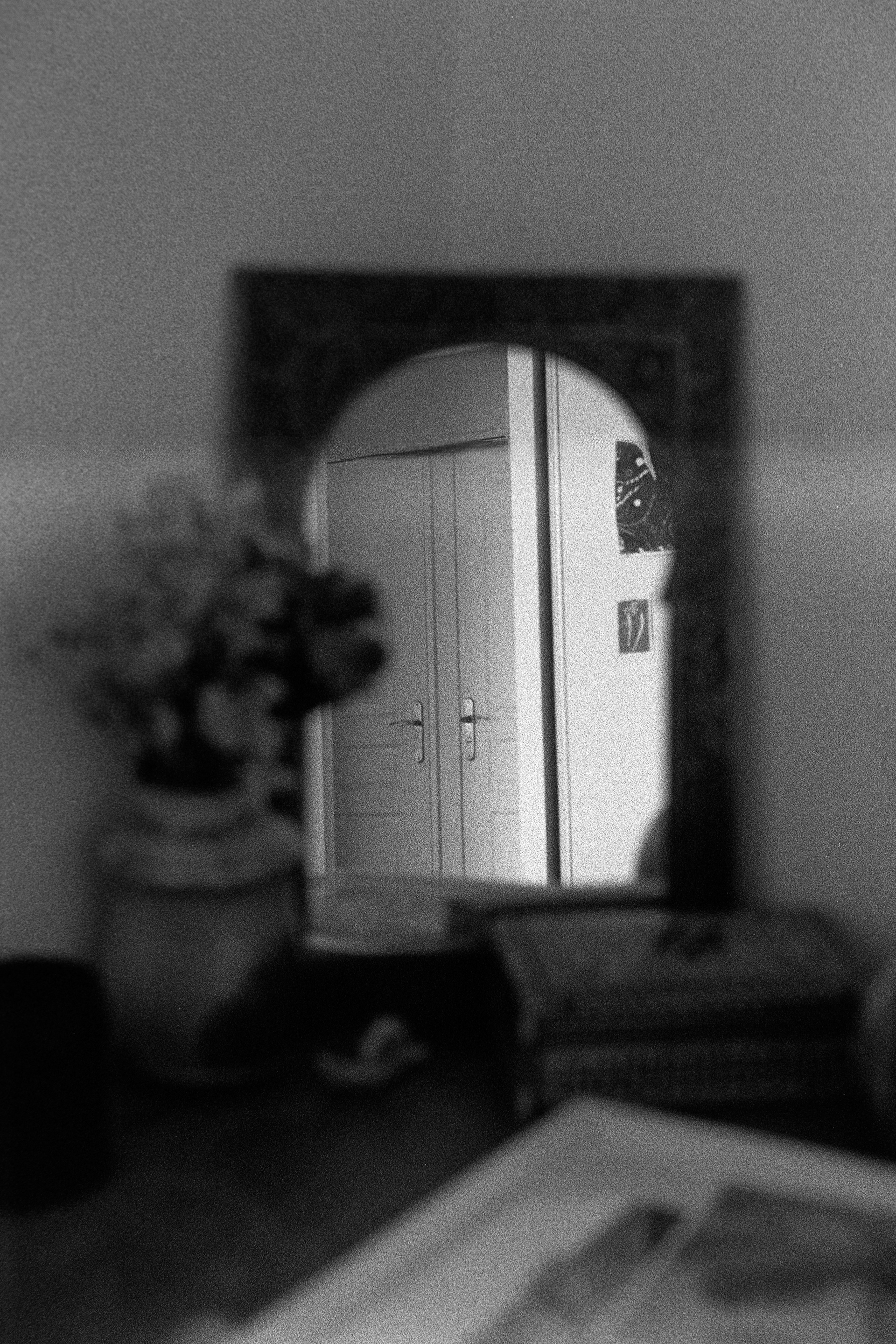 deux portes © Novembre 2025/Tours