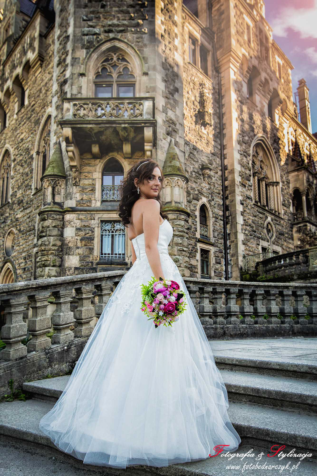 Panna młoda . Zamek Moszna