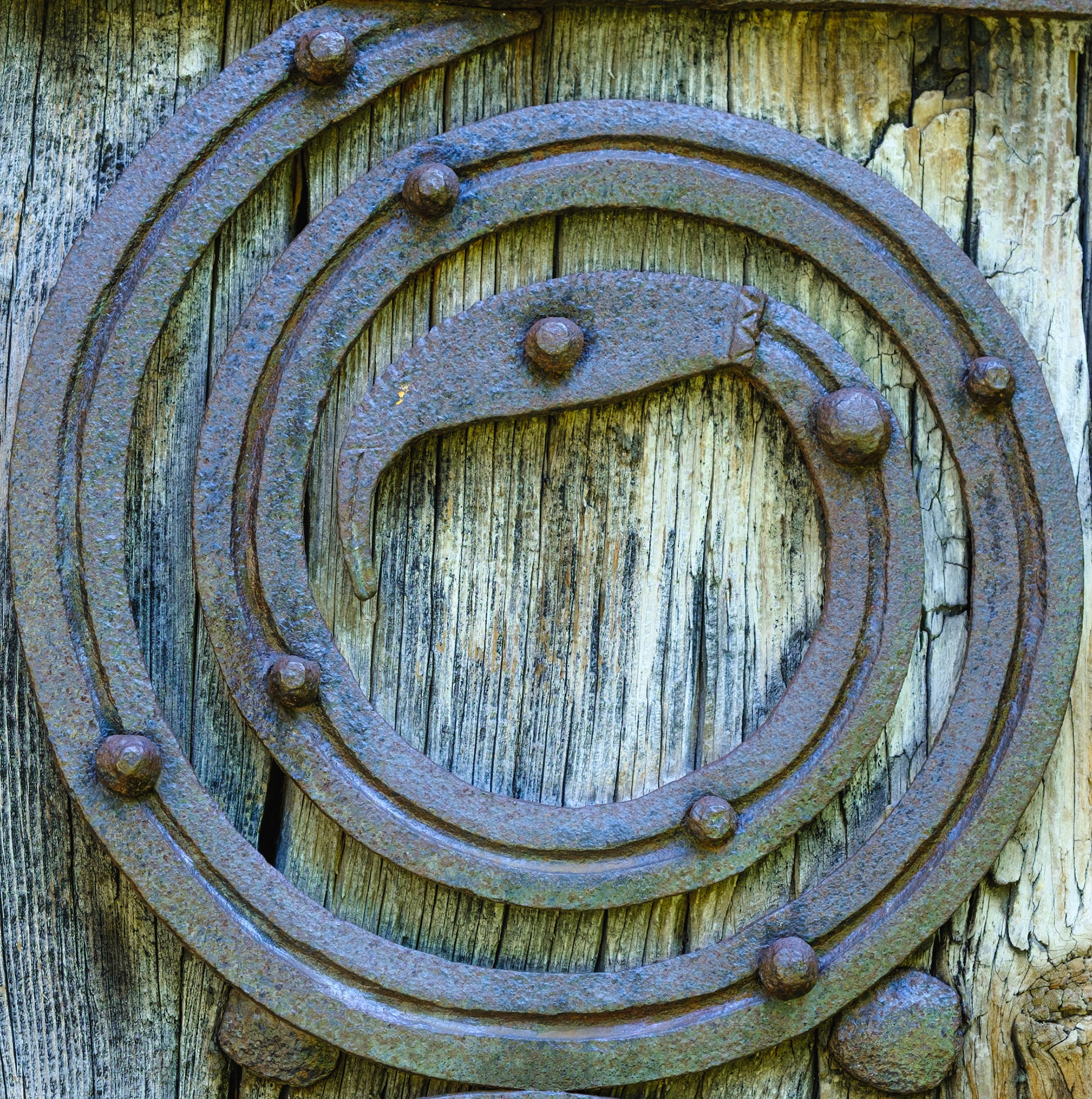 Ferramenta de la porta de Santa Maria de Lluçà