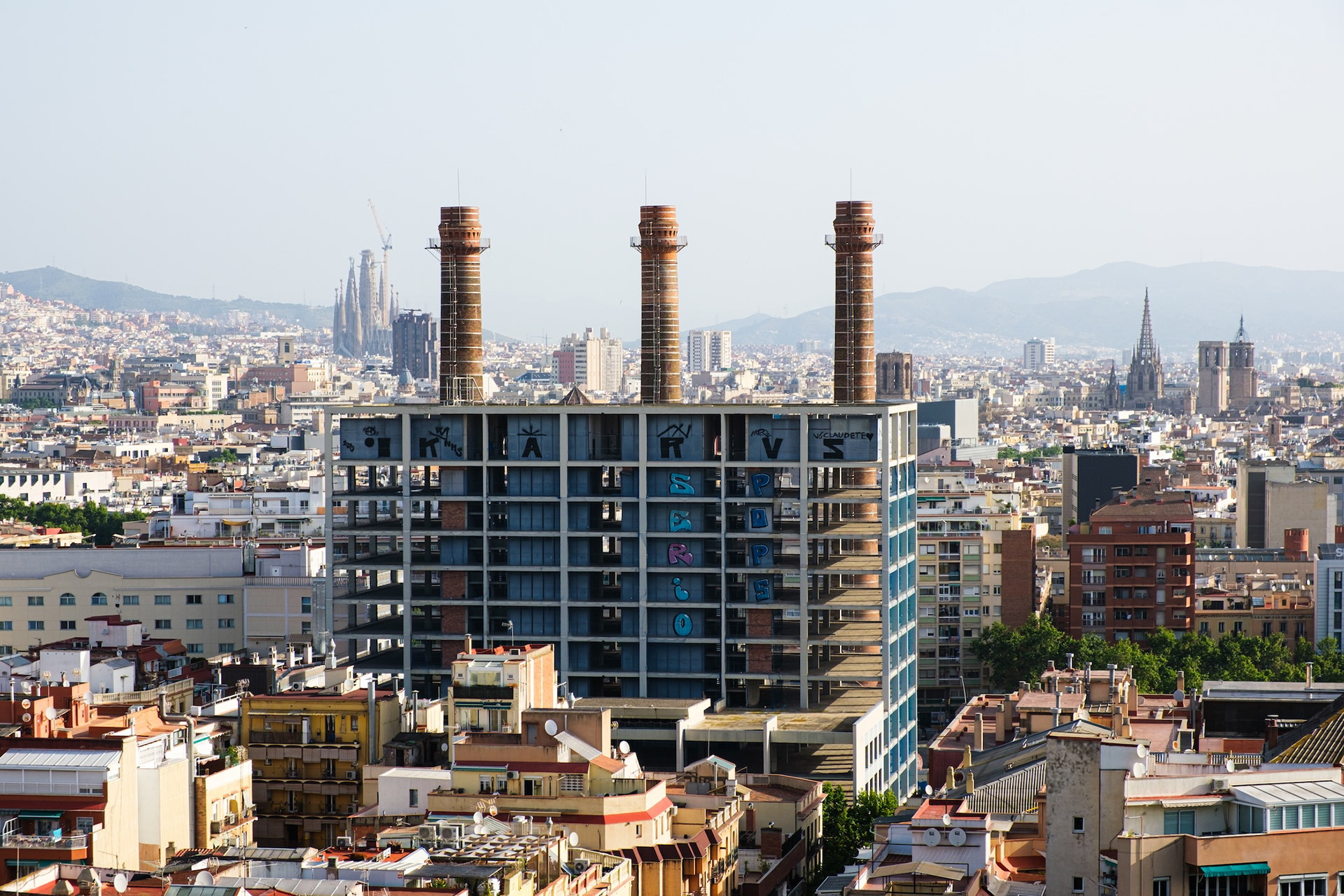 Les Tres Xemeneies, Barcelona